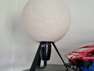 Lithophane moon stand for E27 Hue by Houdiniholm | Download free STL ...