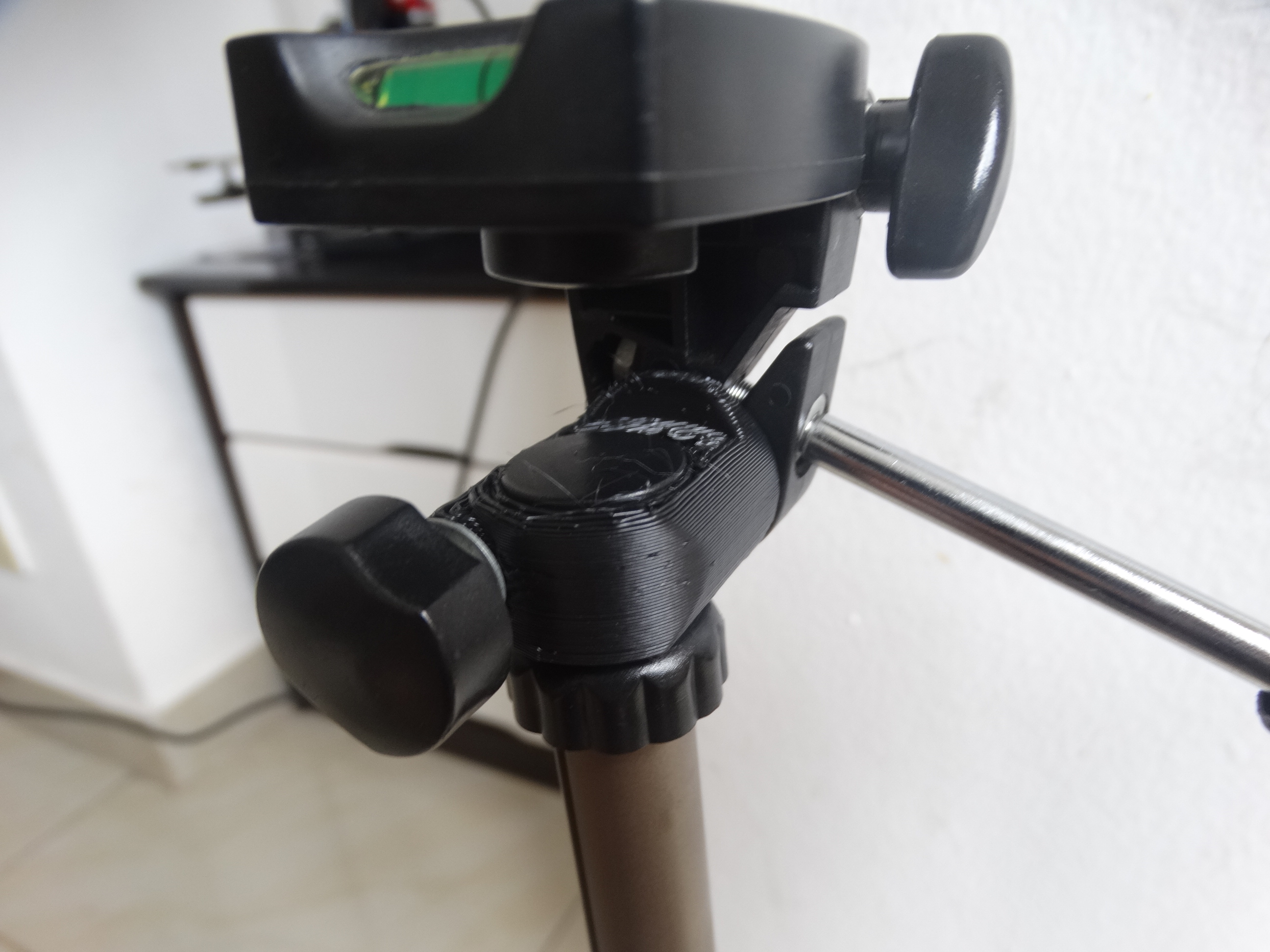 Broken Tripod Piece Replacement by Gabriel Lacerda Download free STL