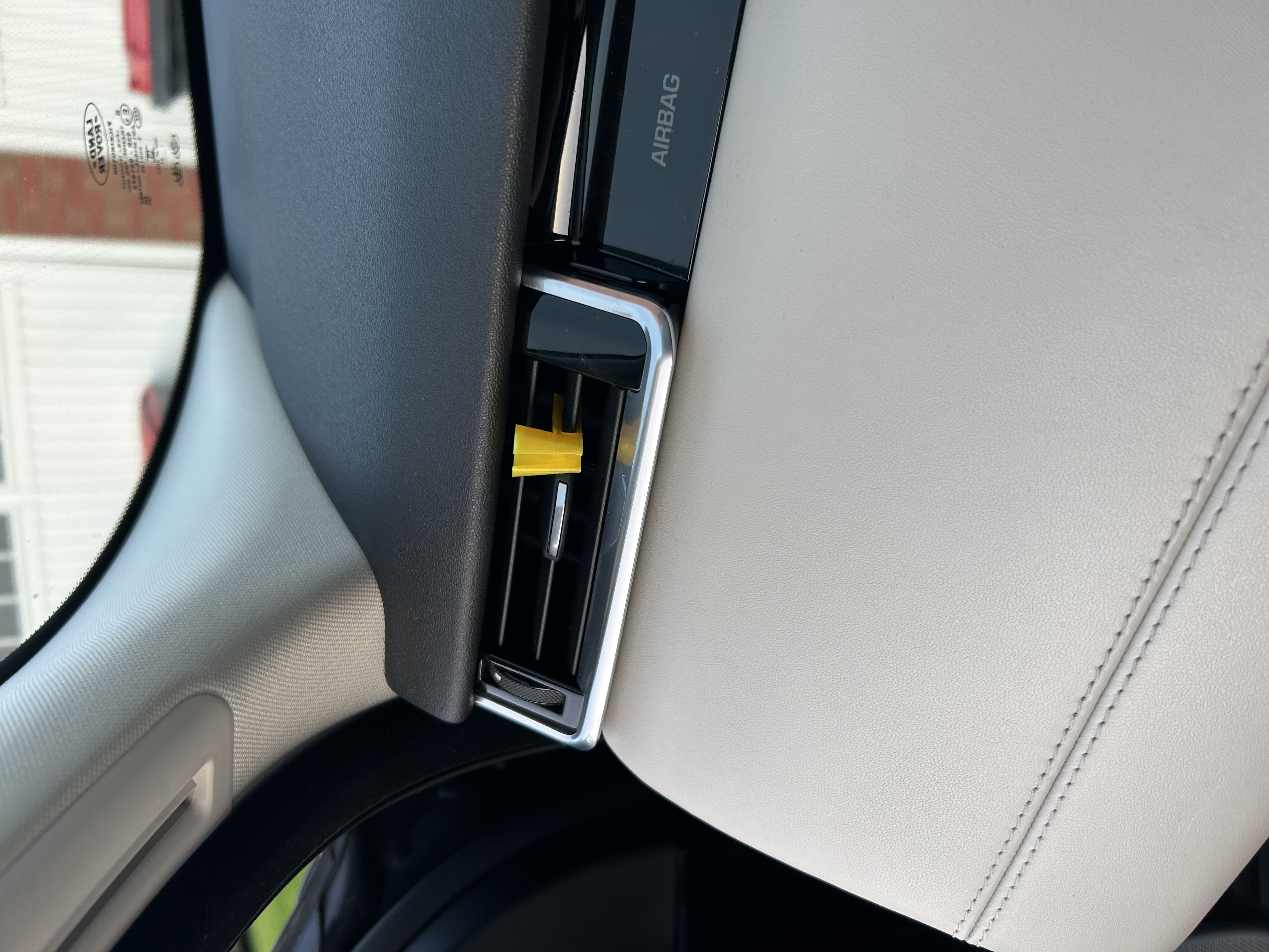 Miniatura 3 do modelo 3D Car Cable Holder