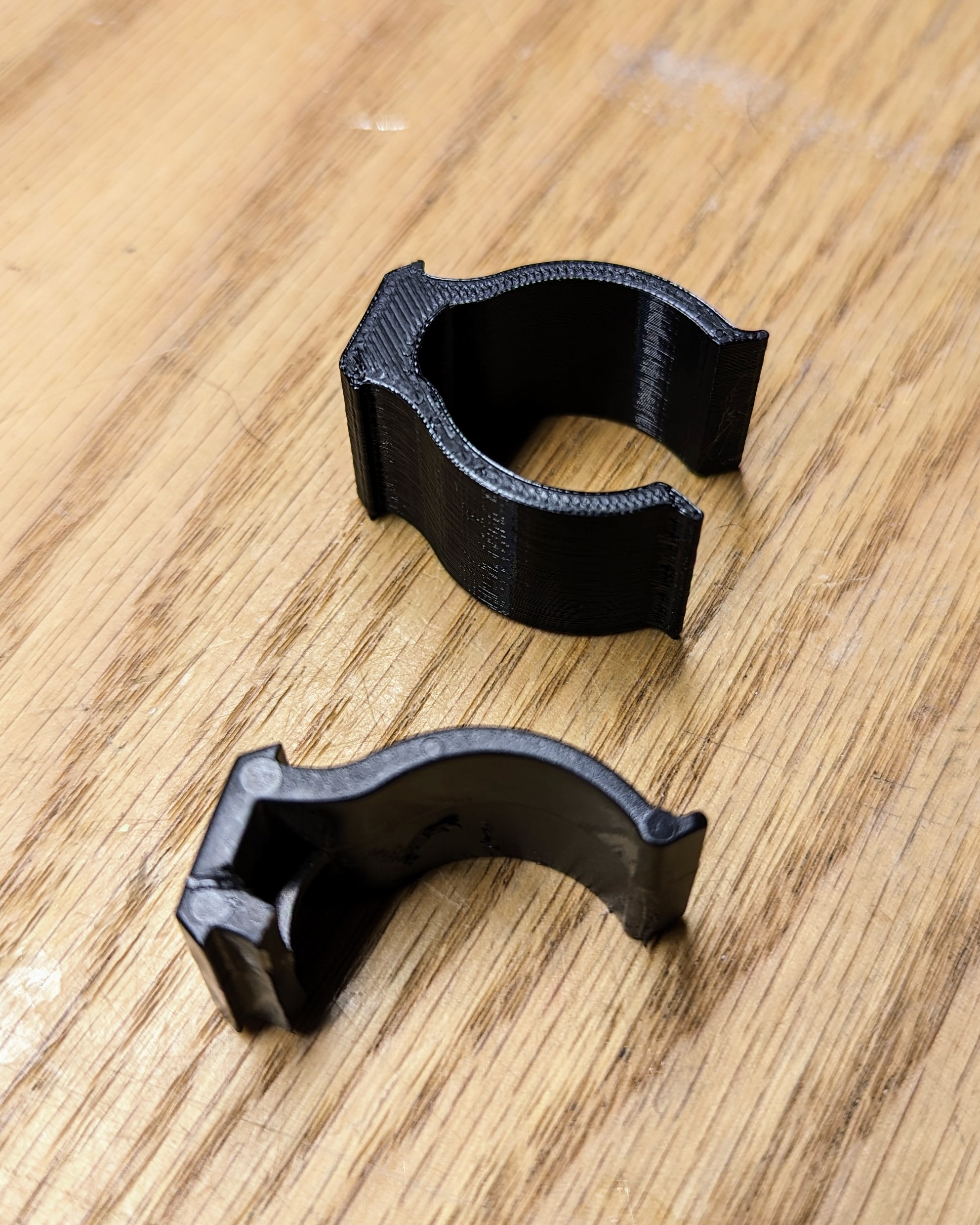 Lifetime Brand Table Leg Clip by TimeOutHome Download free STL model