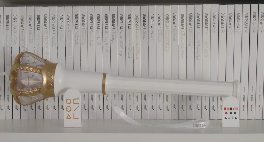 Loona Lightstick Stand