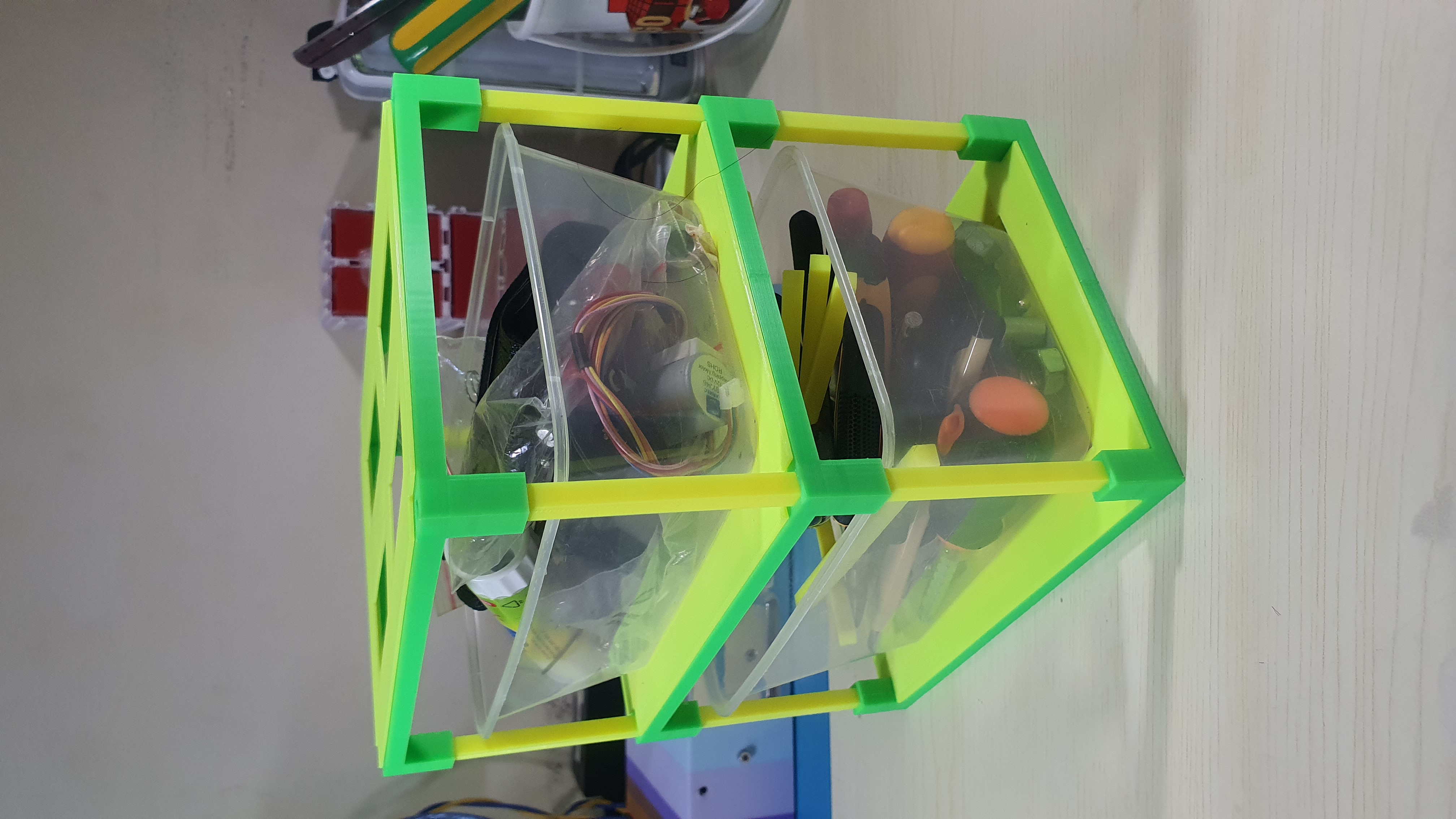 Miniatura 2 do modelo 3D Basic Stackable Mini Rack