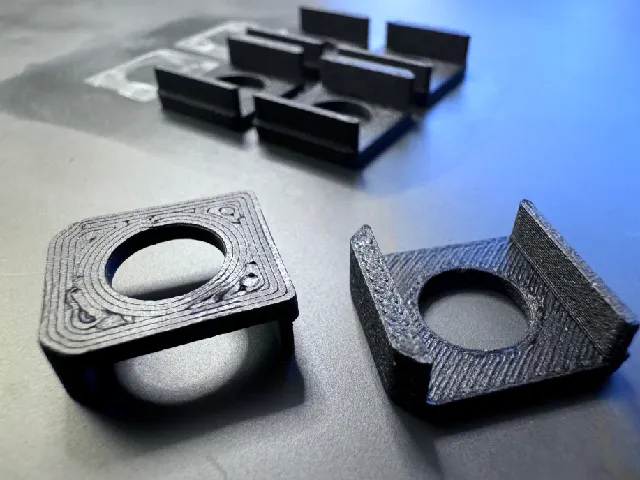 Sisyphus table glass bumper retention clip