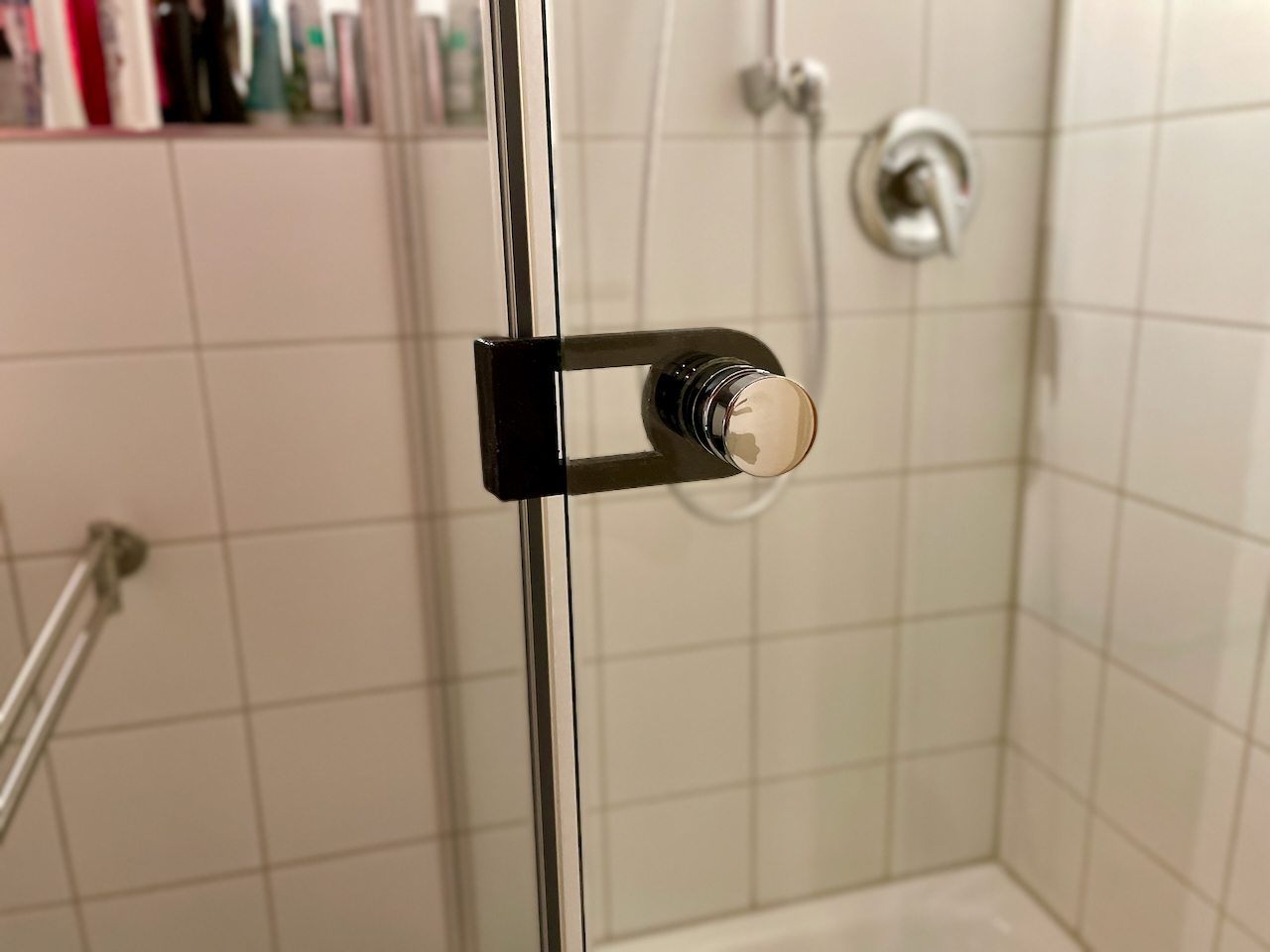 Shower door holder by stegi Download free STL model