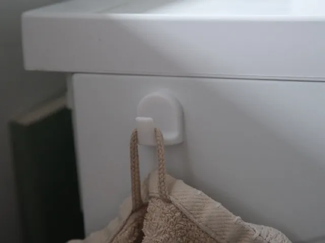 Magnetic hook for towels and other (magnet dimensions: 25mm diameter, 5mm high)