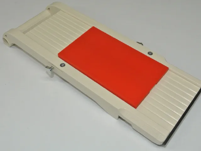 Benriner Mandoline No. 95 Super Slicer Combined Blade Guard and Julienne Triple Blade Holder