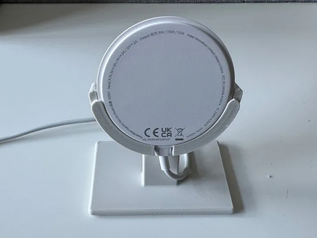 Anker 313 magsafe iPhone stand