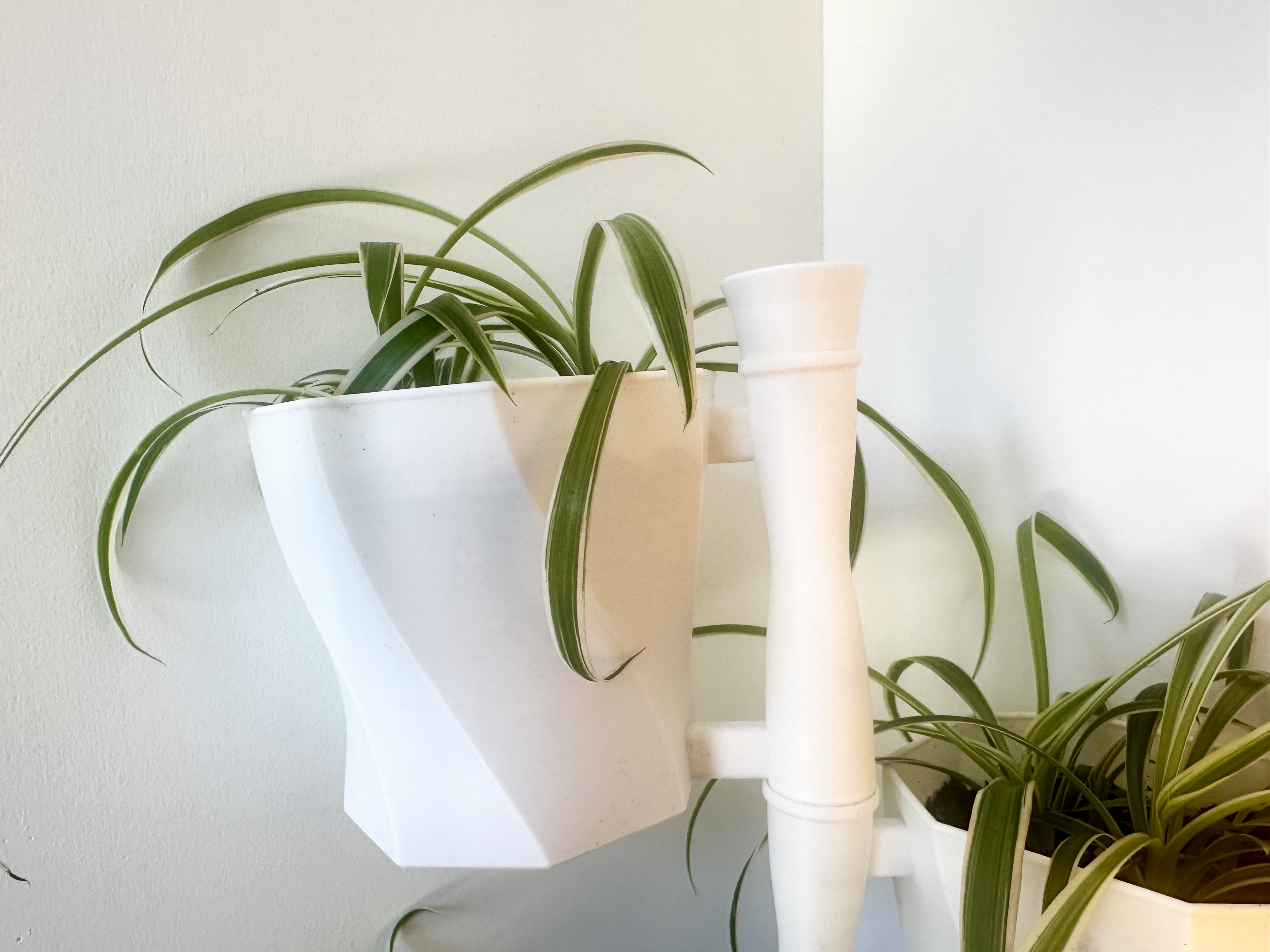 HIGH GARDENS - Stackable Plant Vase CAP