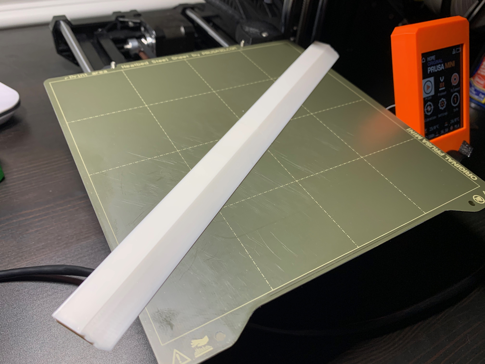 Angled Knitting Pattern Holder by Michaël Fortin Download