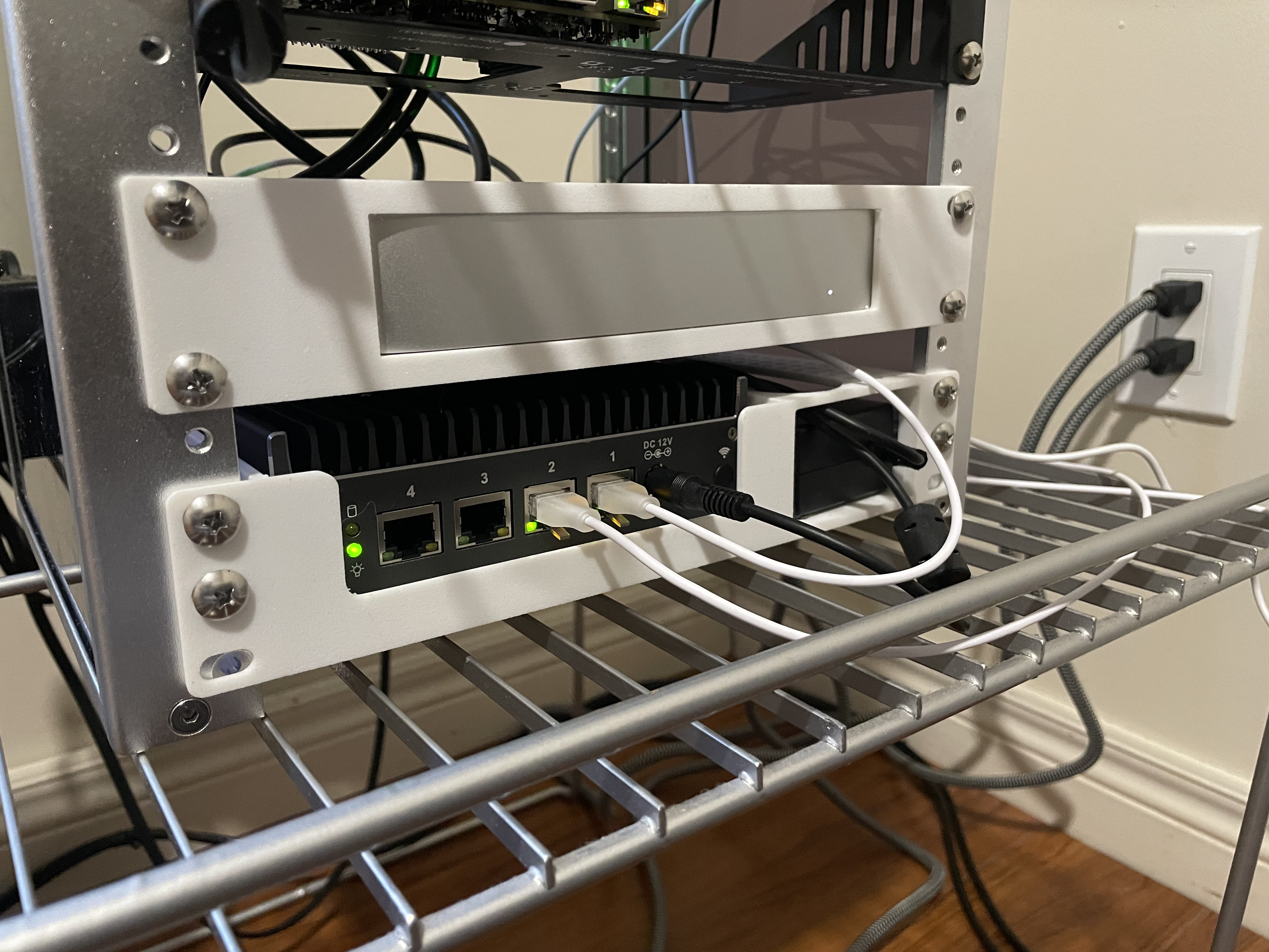 Protectli VP2420 10" Rack Mount (1.5U/1U)