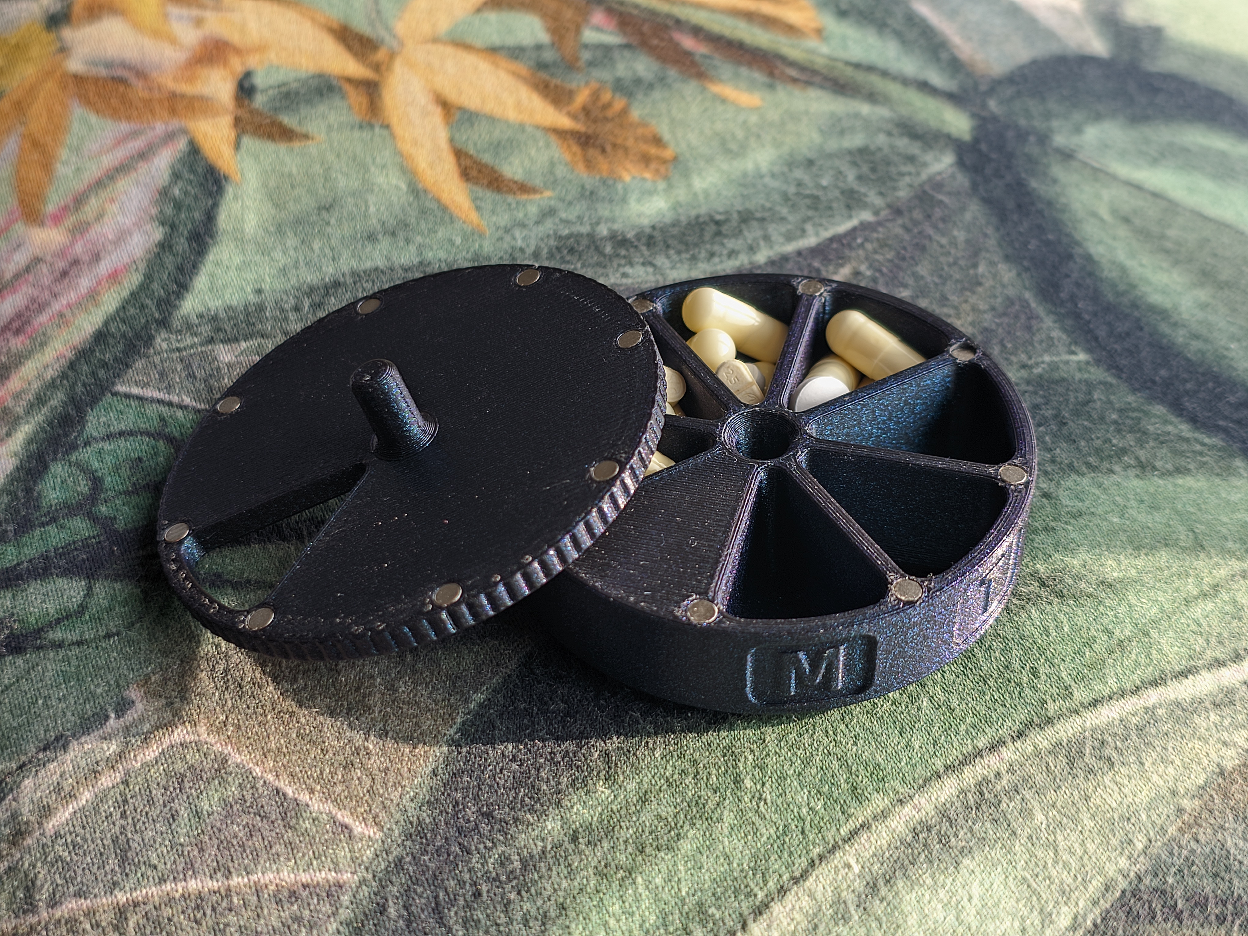 Pill Box weekly organizer V2 3D model thumbnail