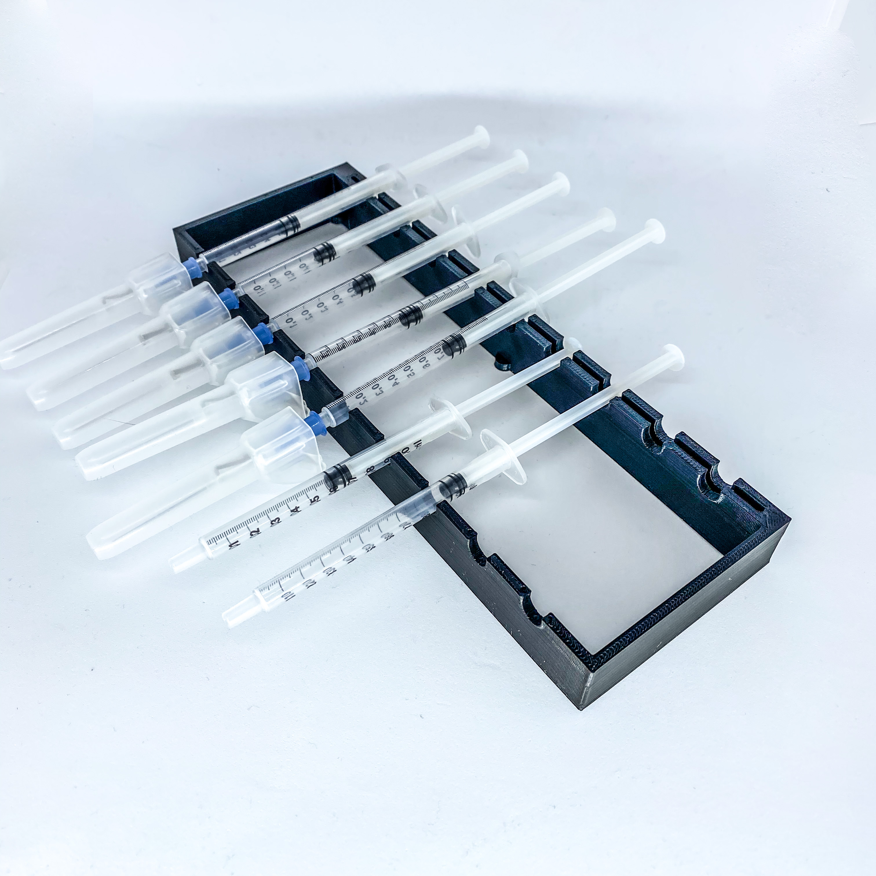 1ml syringe holder 12 pieces by Lucas Download free STL model