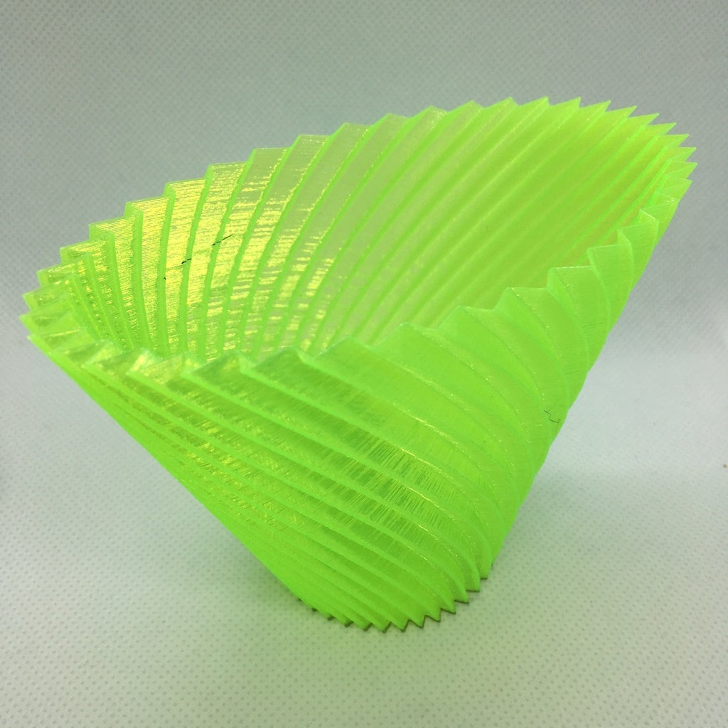 Customizable Twisted Vase