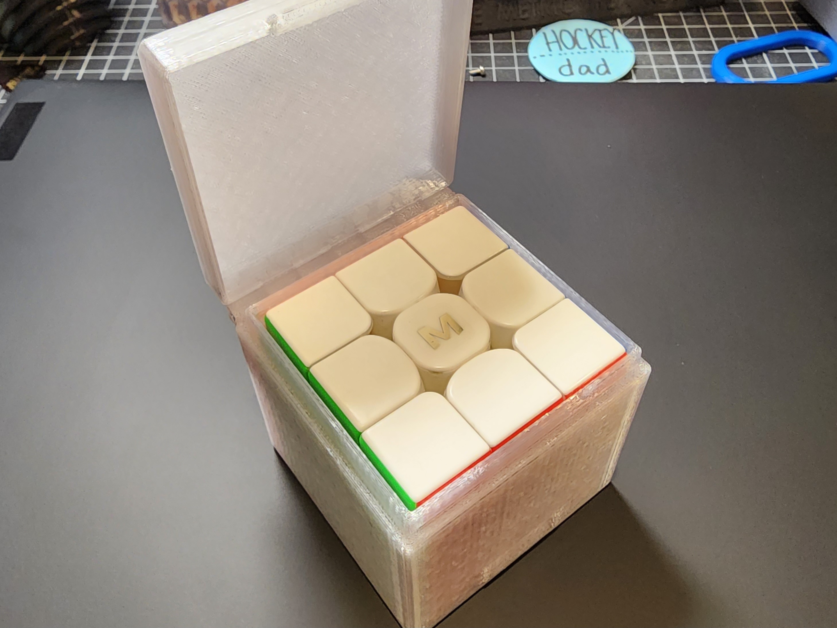 #0106 Hinged Box for the Moyu Magnetic Rubik's Cube