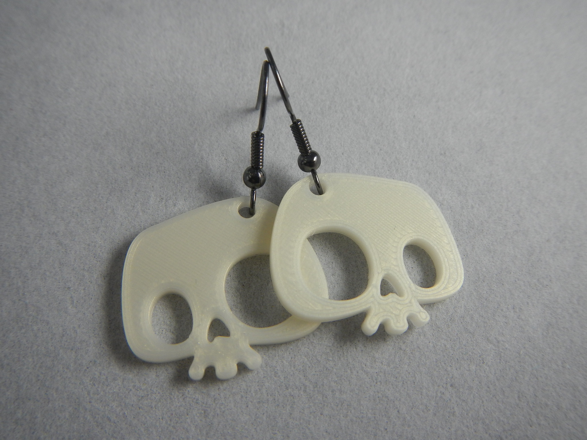 Skull earrings