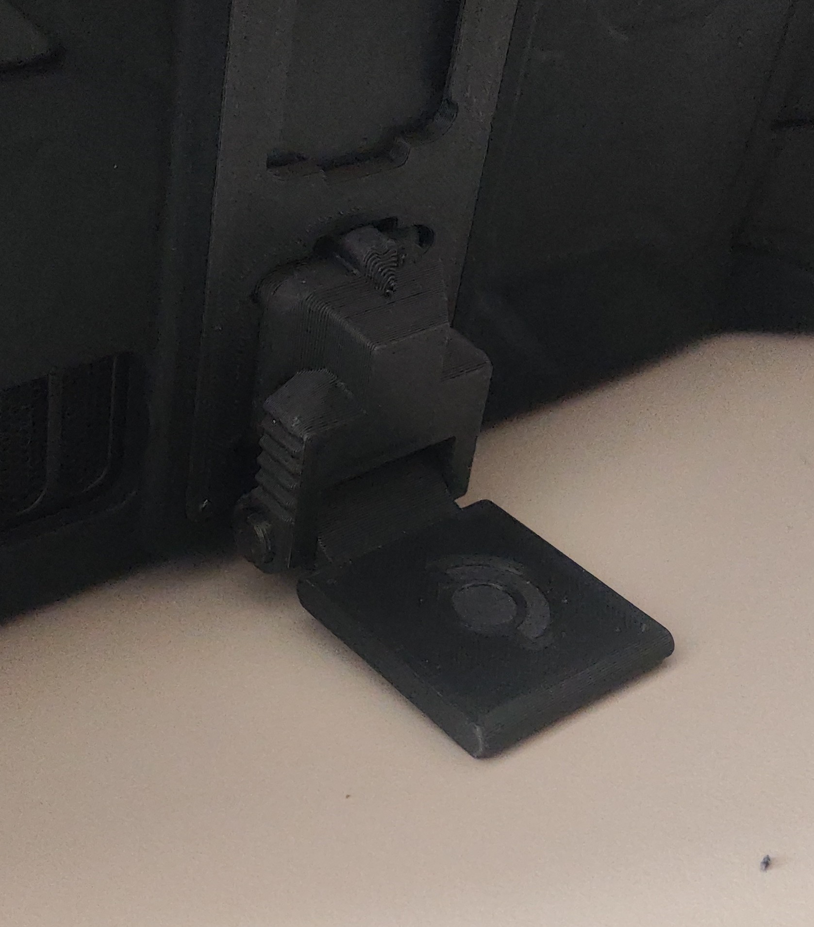 DeckMate kickstand with locking hinge - 90 degree rotated interface
