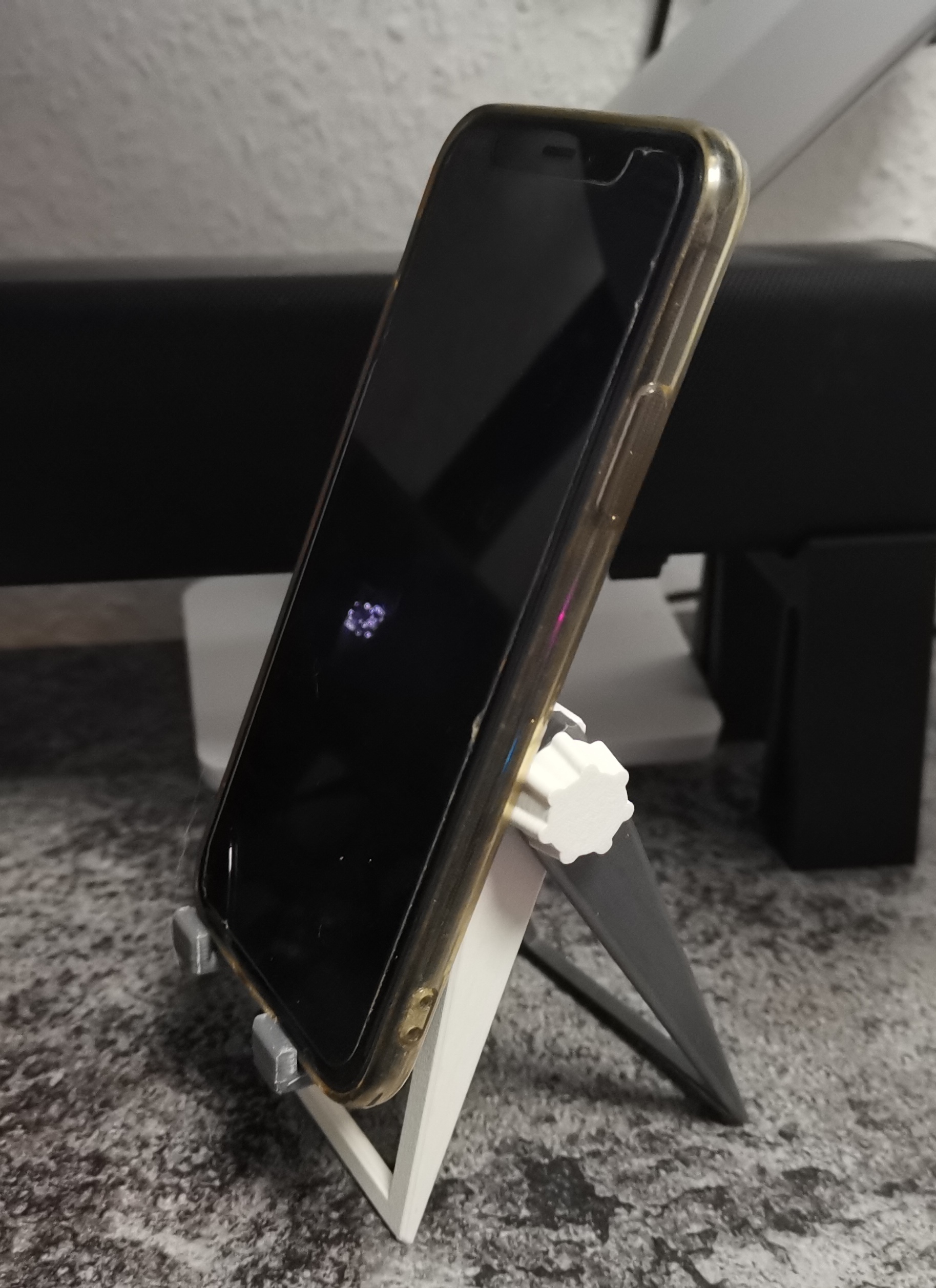 Miniatura 3 do modelo 3D Adjustable Phone Stand