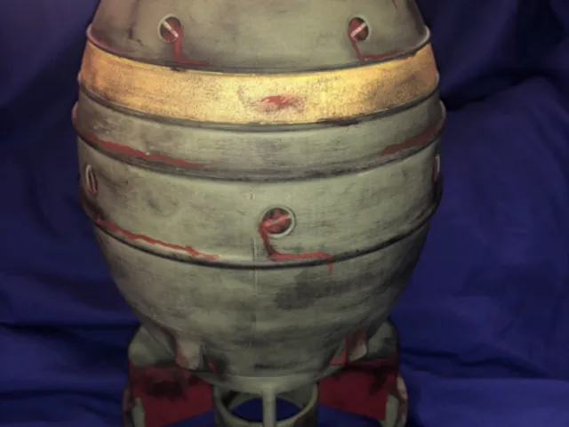 Fallout 4 Mini Nuke Bluetooth Speaker and RGBW Nightlight