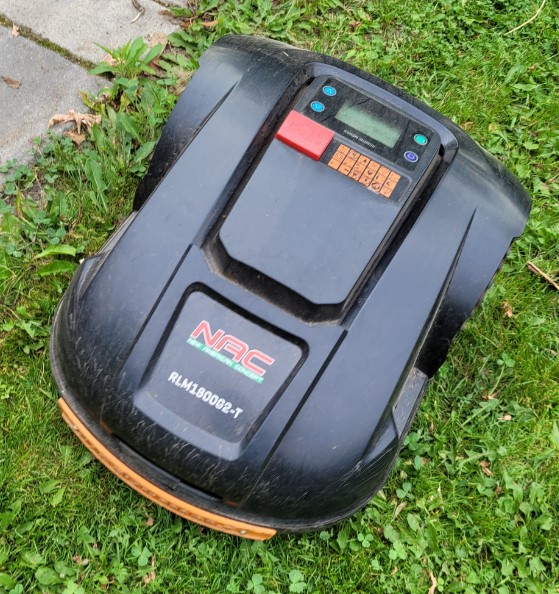 Front bumper robotic lawn mower NAC RLM1800G2-T by Marsell Walis ...