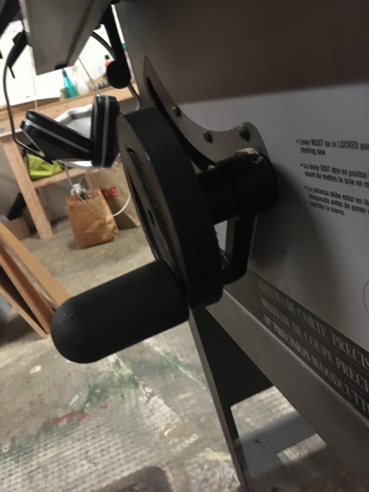 Ryobi BT3000 table saw adjustment wheel by incanus Download free STL