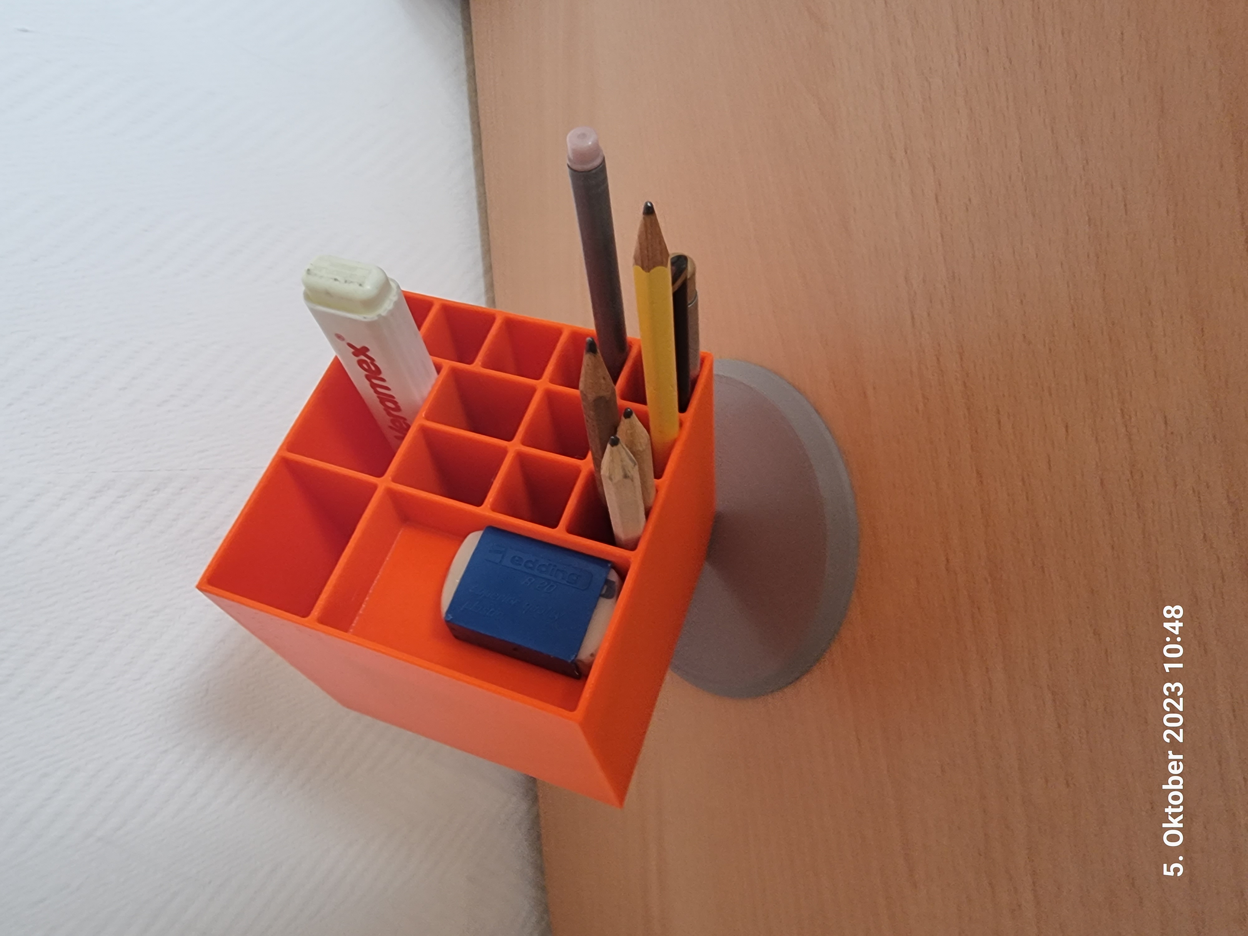 Büro-Buttler