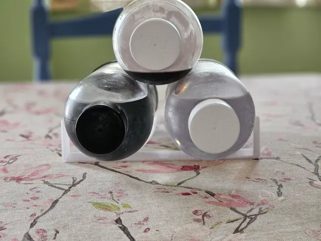 SodaStream plastic bottle supports