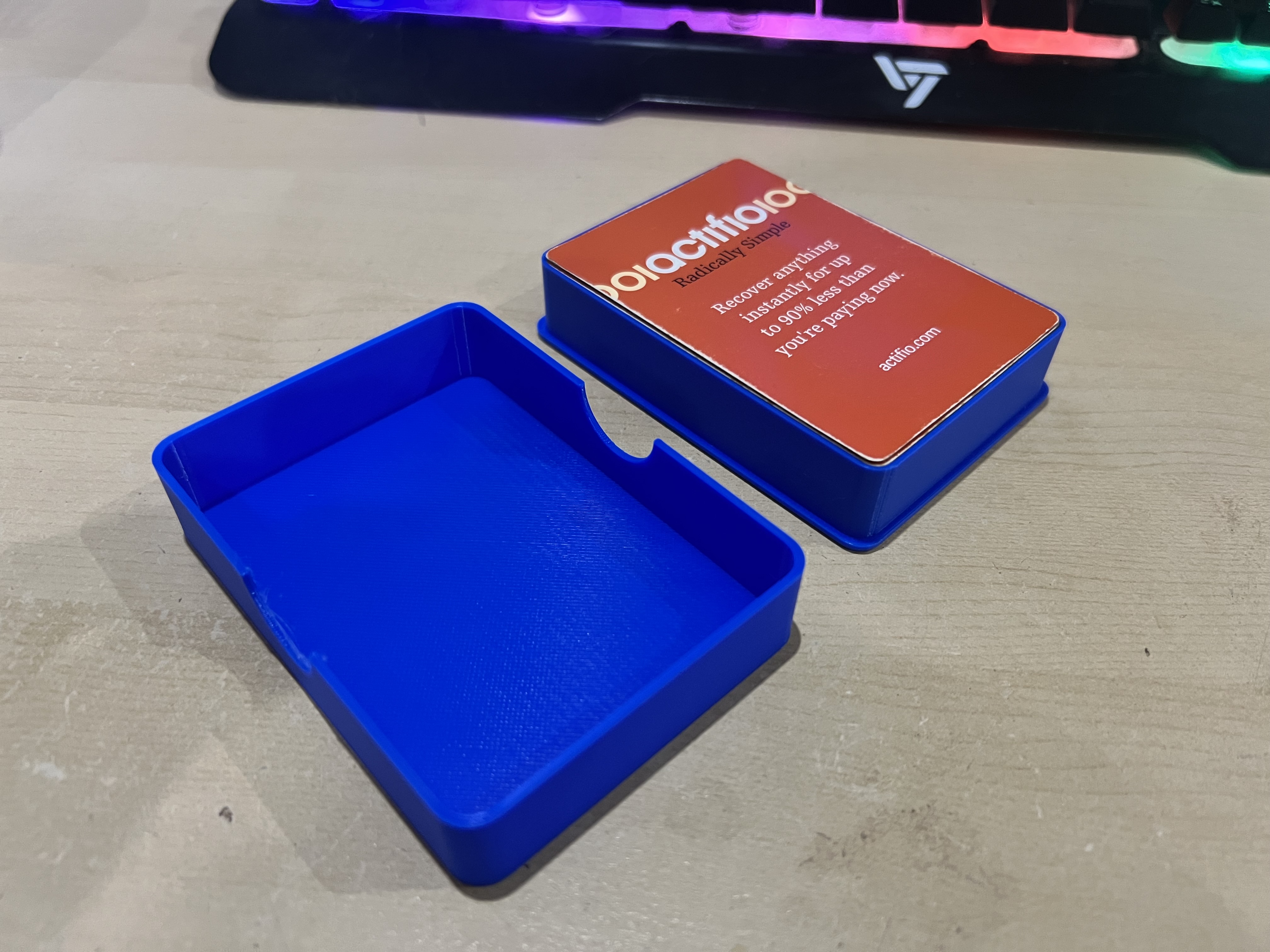 Miniatura 3 do modelo 3D Playing Cards Case