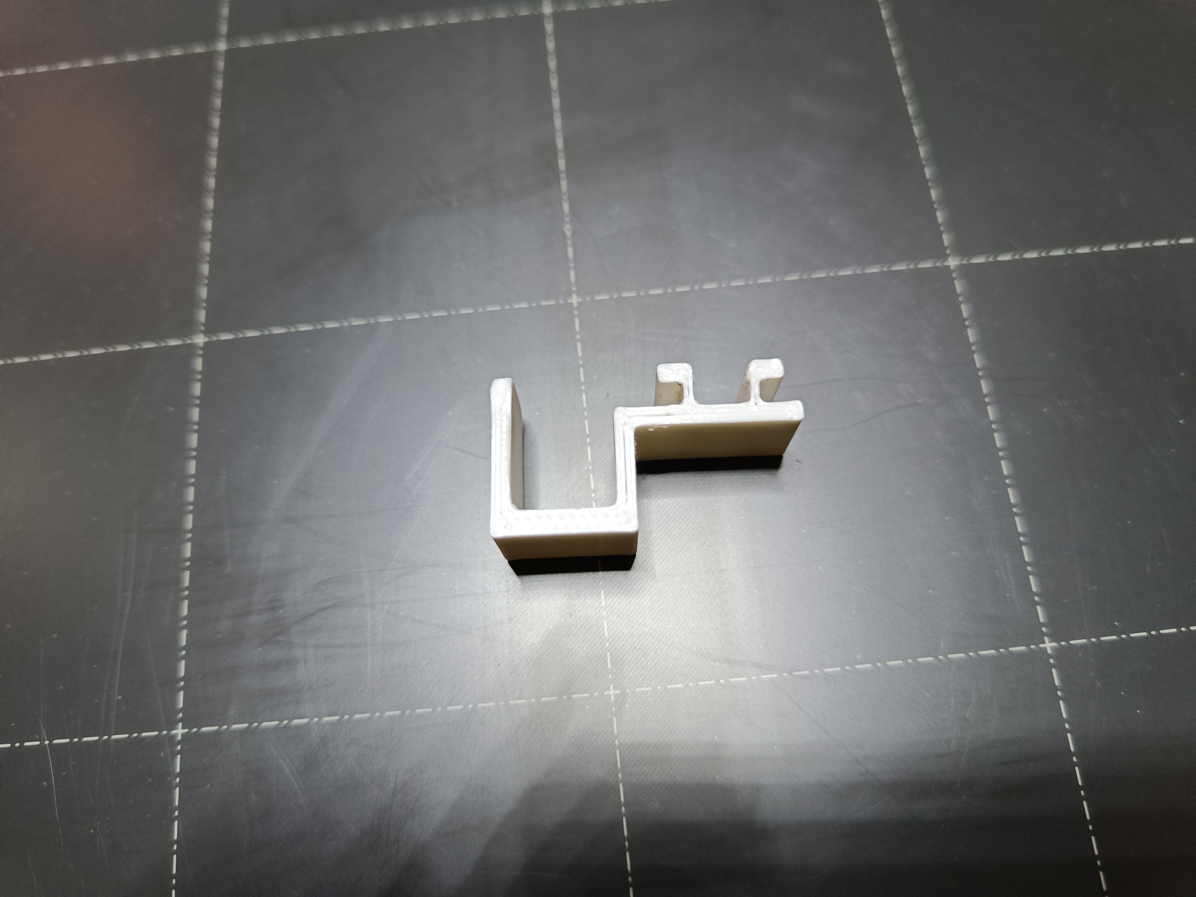 Miniatura 2 do modelo 3D Whiteboard Railing Hook