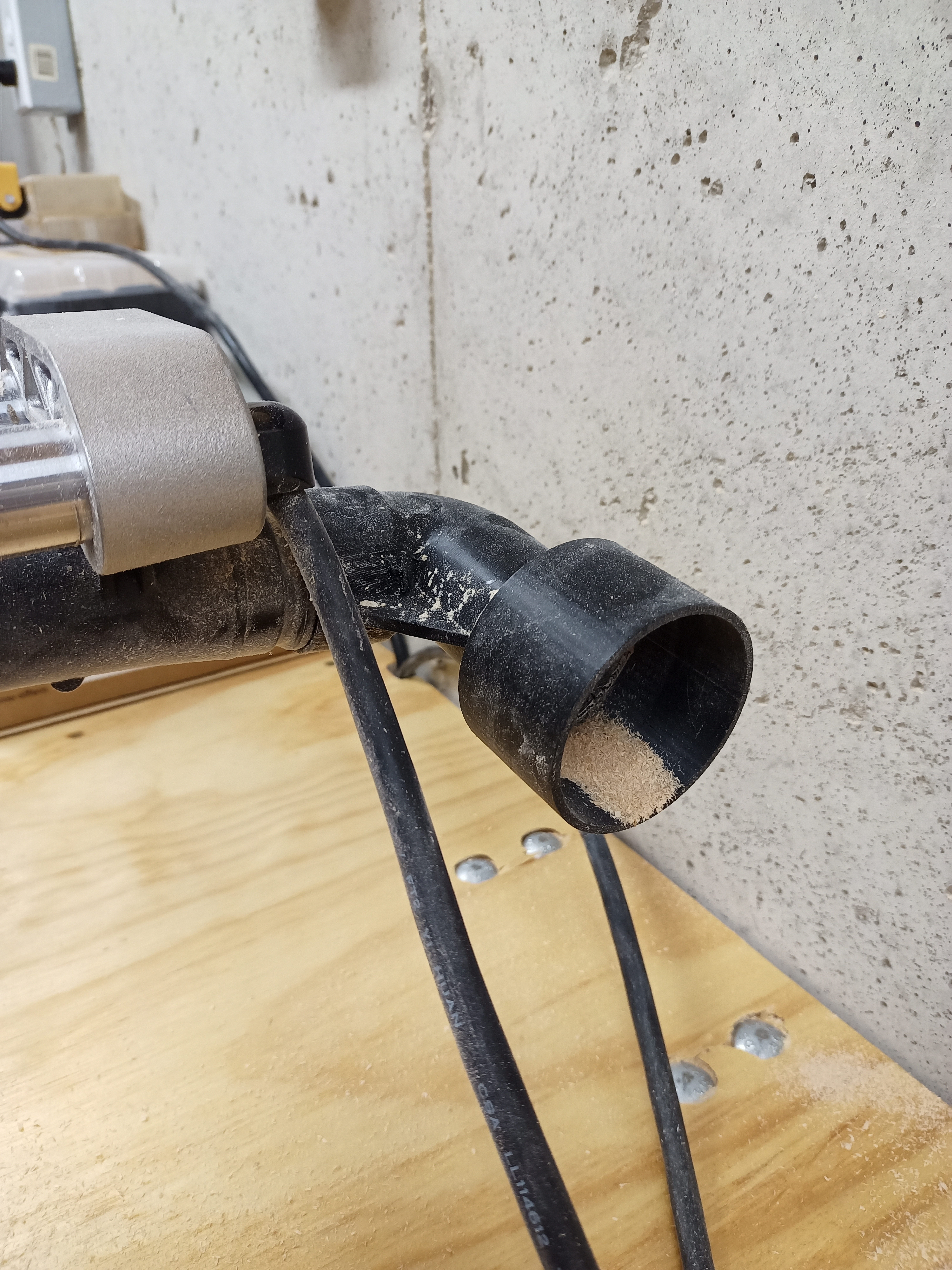 Shop Vacume to Miter Saw Adapter