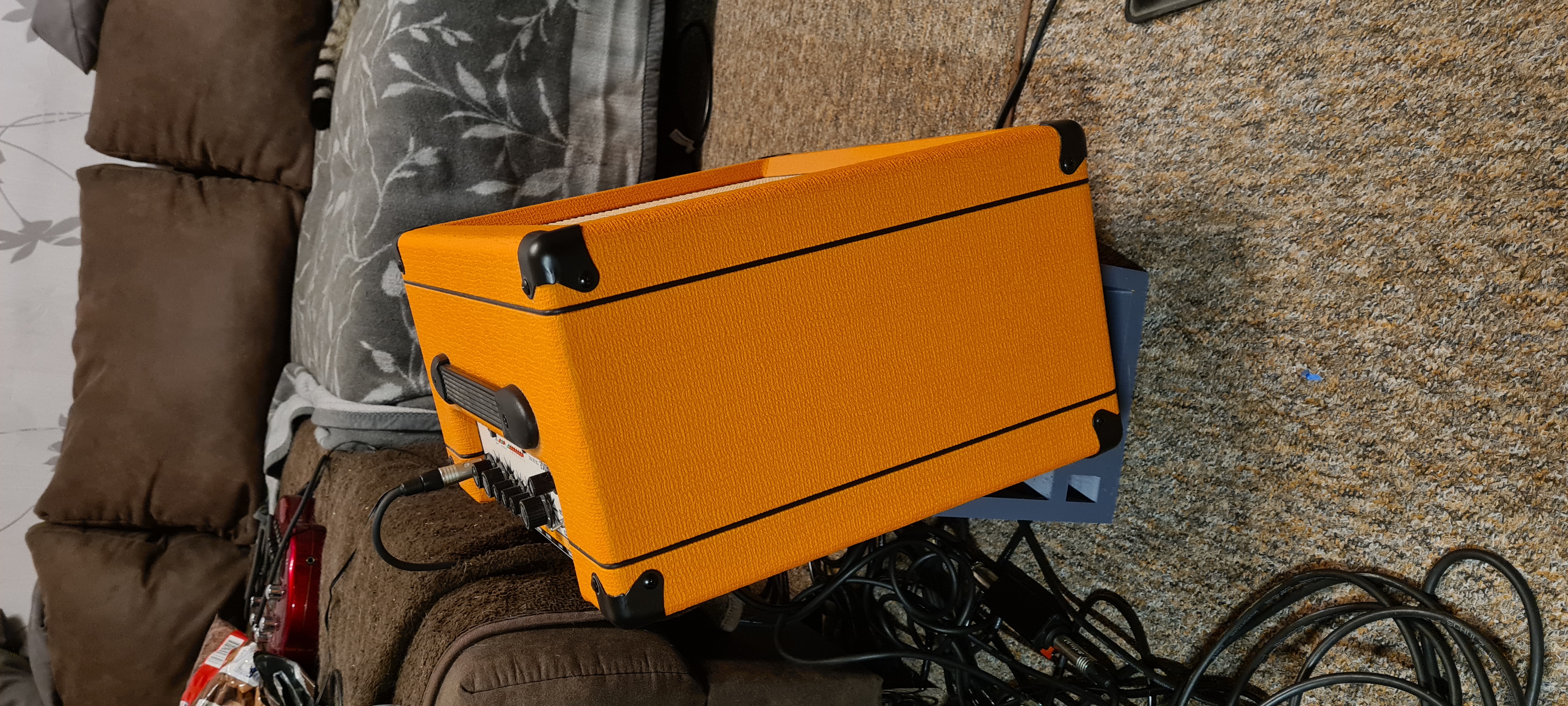 Tilted Guitar Amp Stand