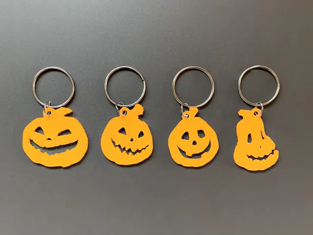Halloween pumpkin keychains