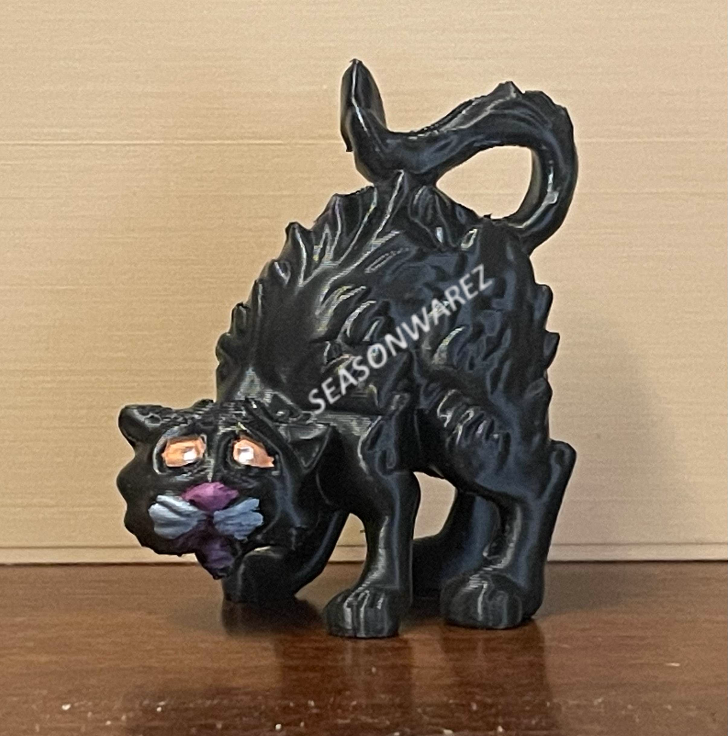Fraidy Cat (Scared Cat Halloween)