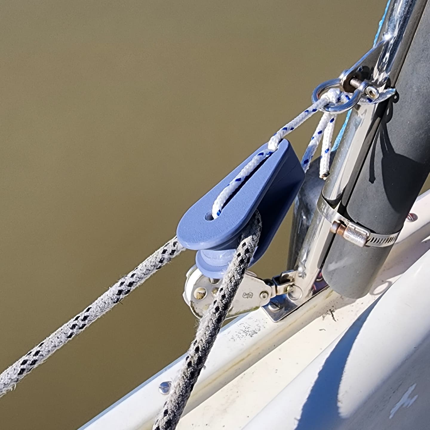 Sailing block