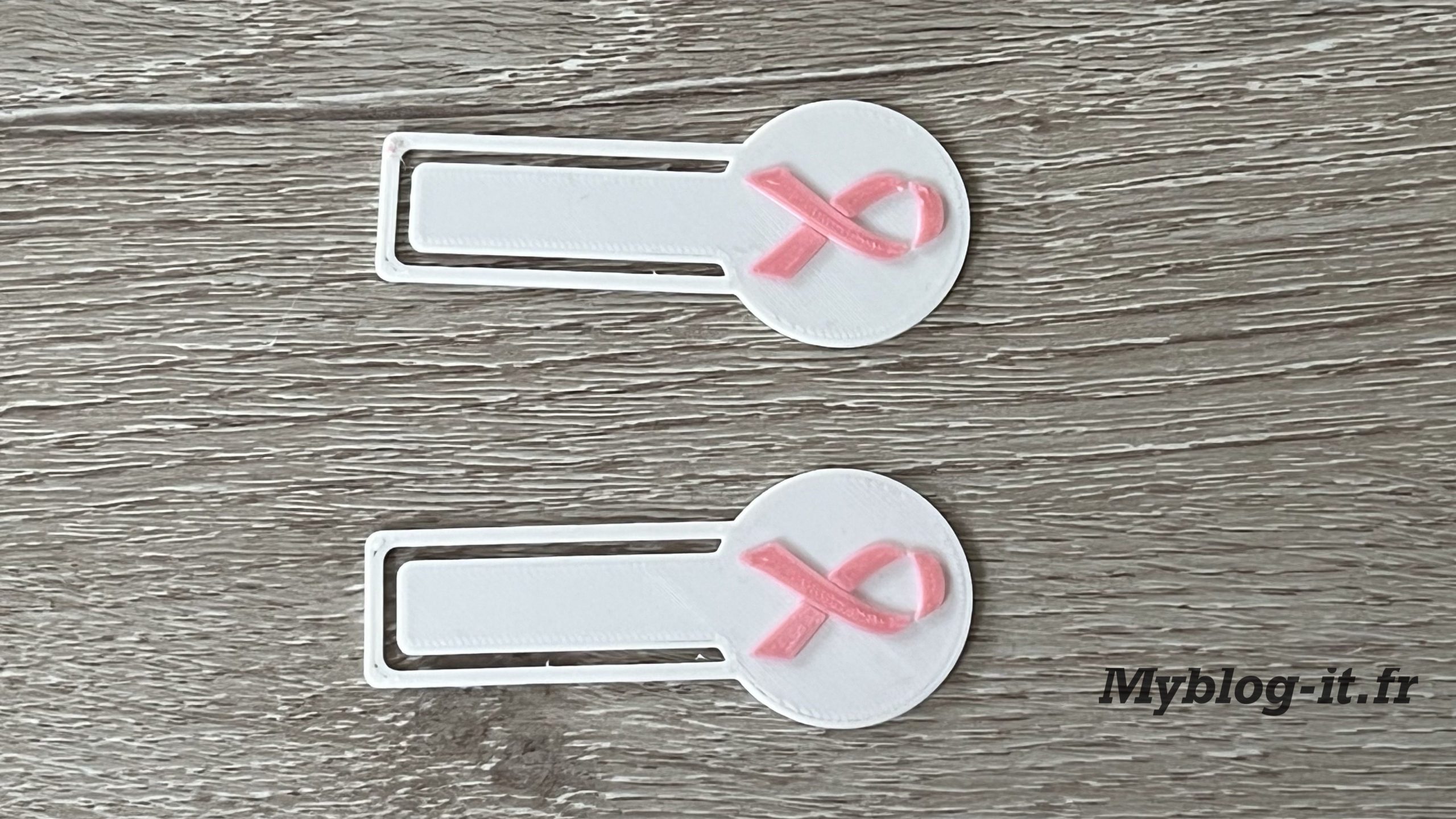 Marques pages Octobre rose /  Pink October bookmarks