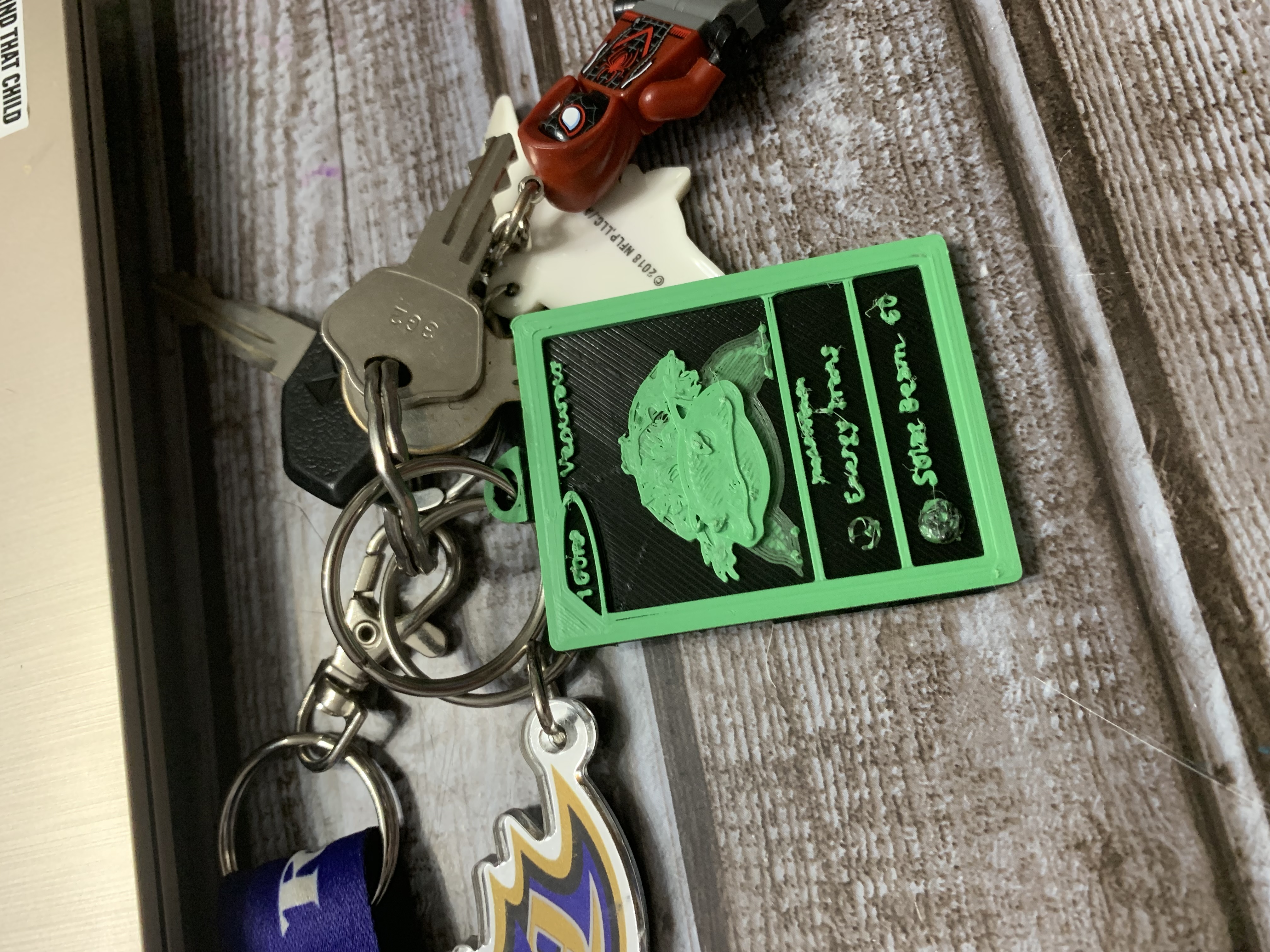 Venusaur pokecard keychain