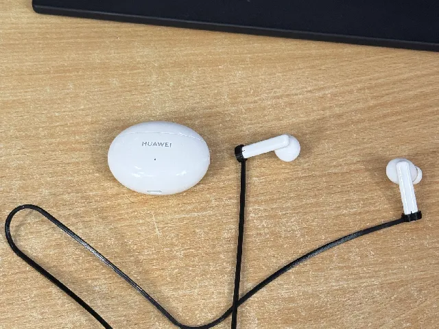 Wireless Earphones Wire for Freebuds 4i (may work for others) TPU