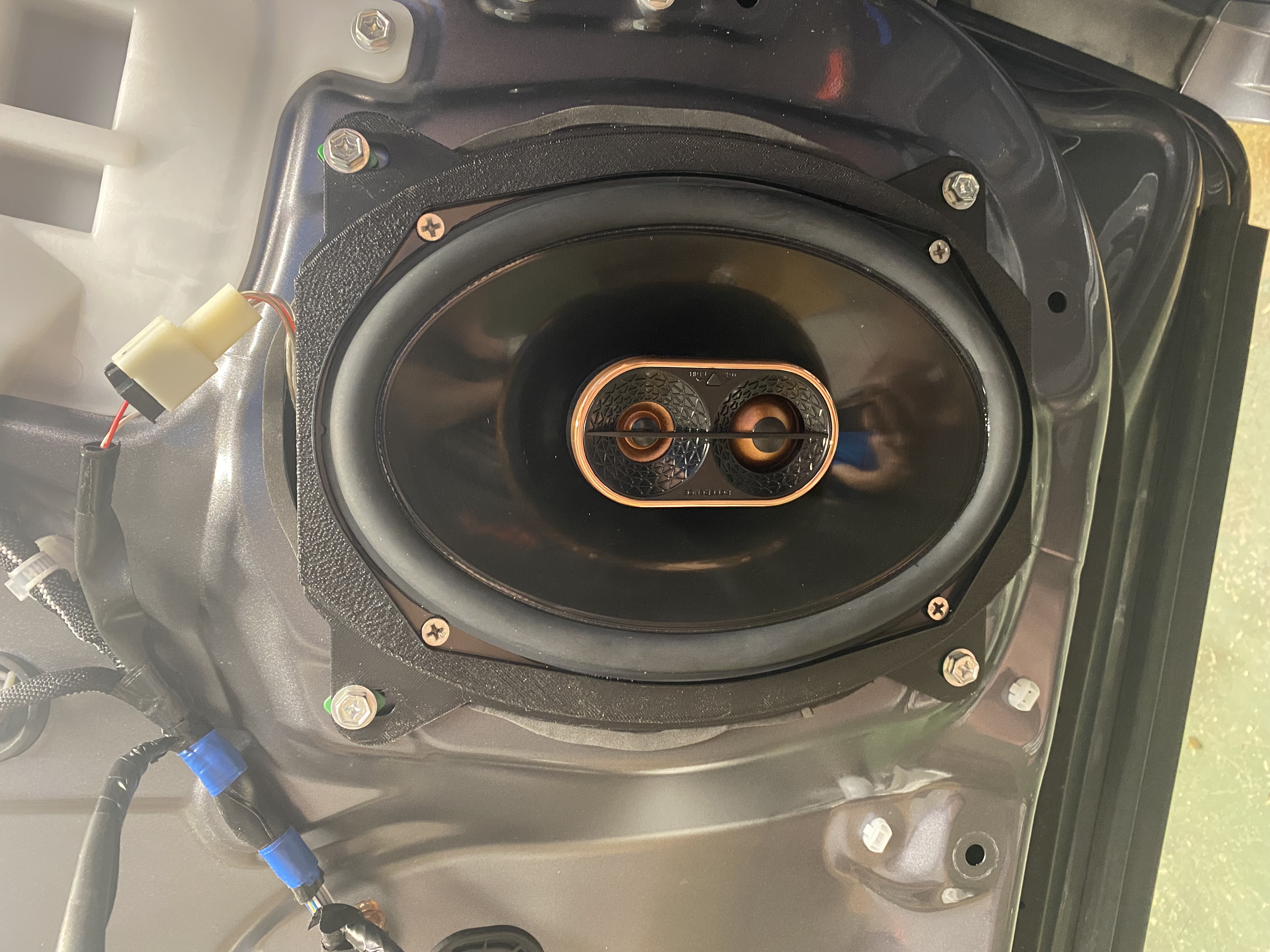 Lexus 2017 ES front door 6"x9" speaker adapter