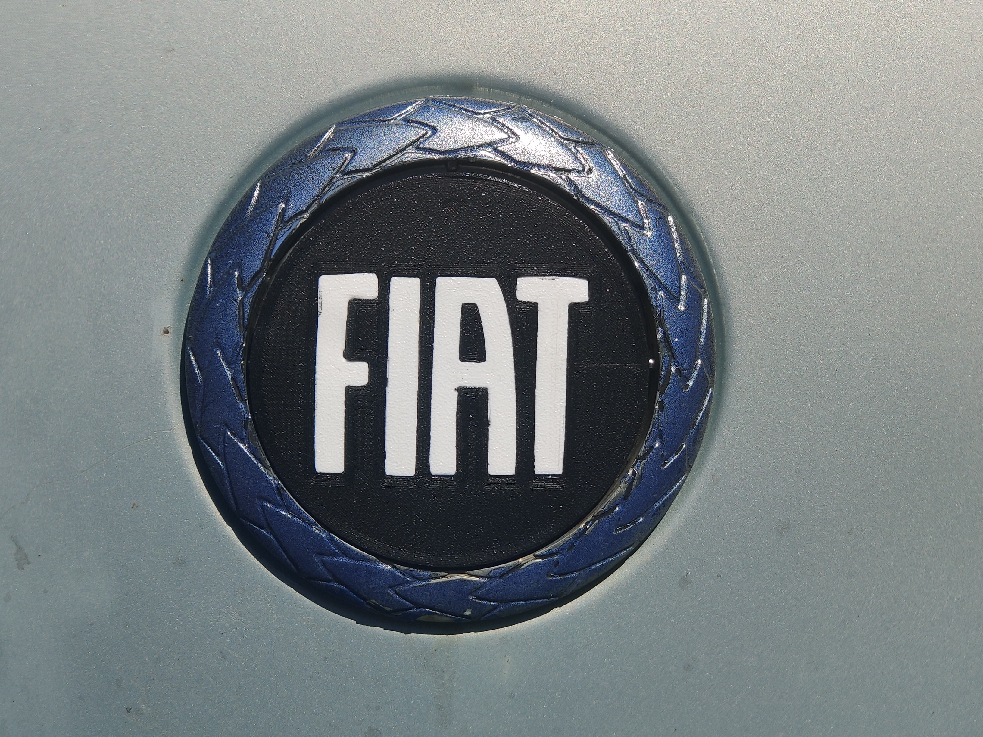 Fiat logo replacement
