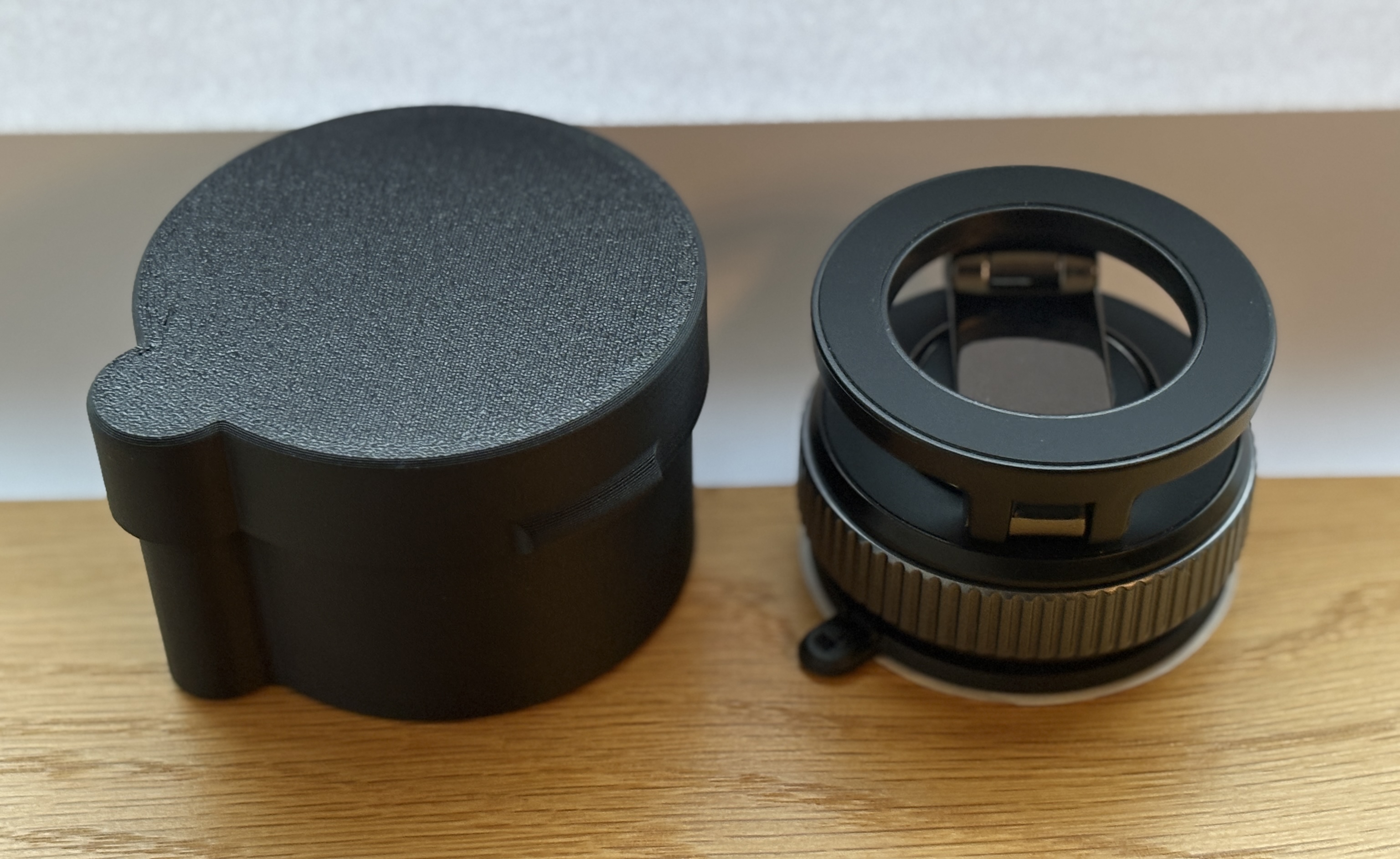 Box for Magsafe vacuum phone holder