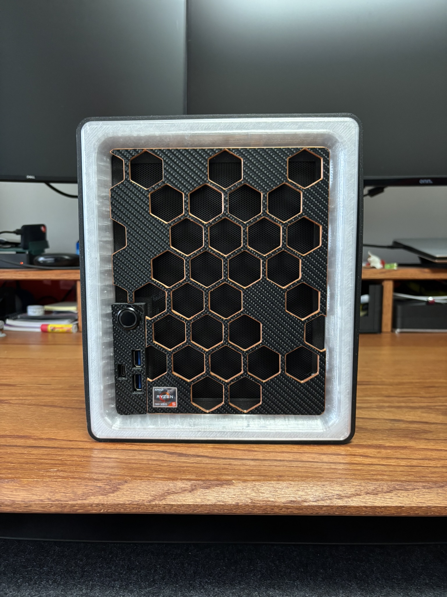 Compact mATX Computer Case (20.6 Liter)