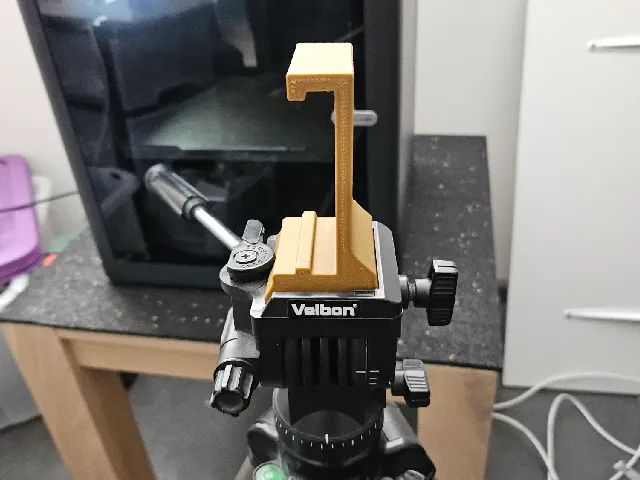 Parametric Tripod Phone Holder (SolidWorks)