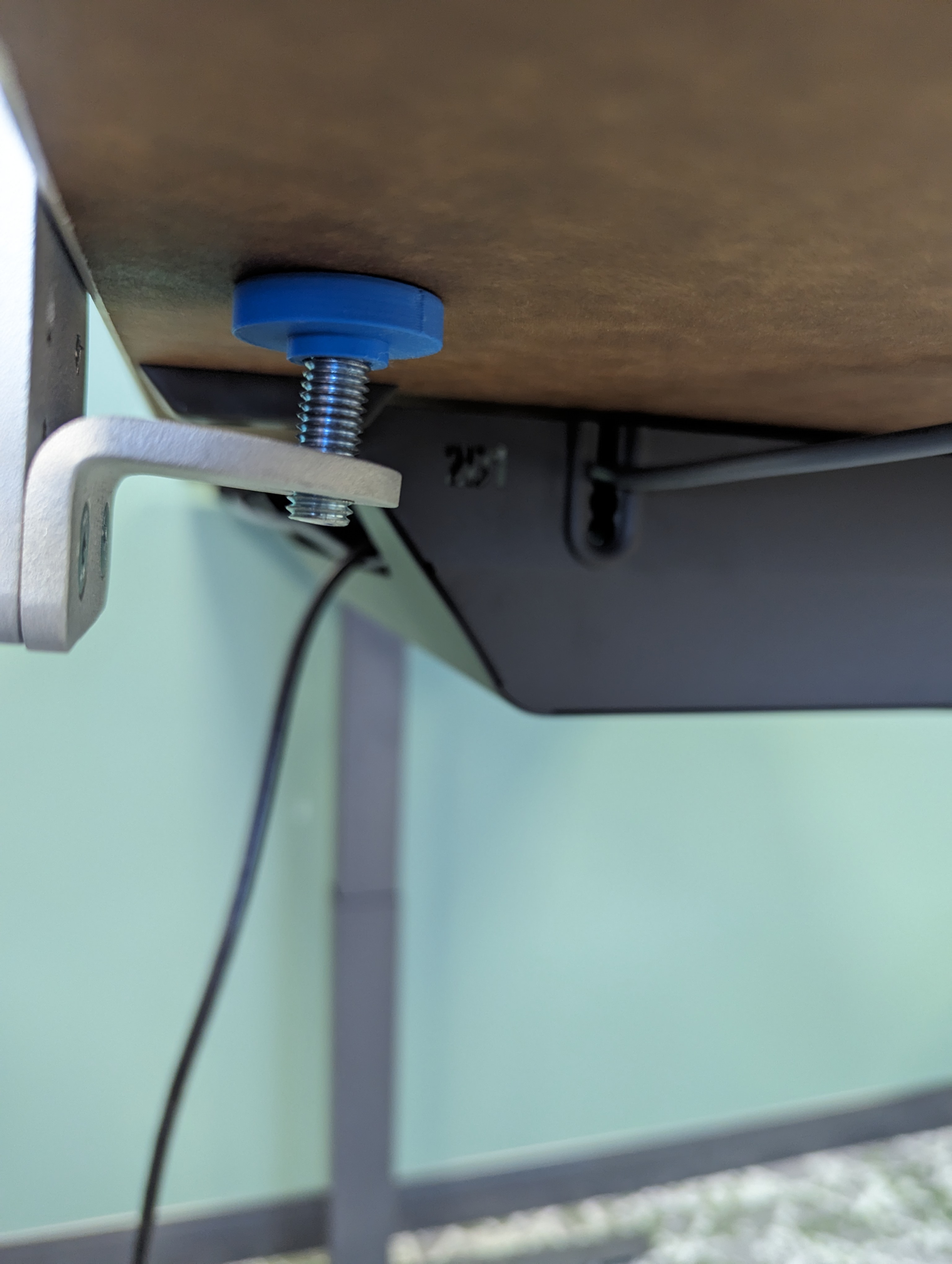 Herman Miller Flo Monitor Mount Puck by Fort Wayne 3D Printing ...