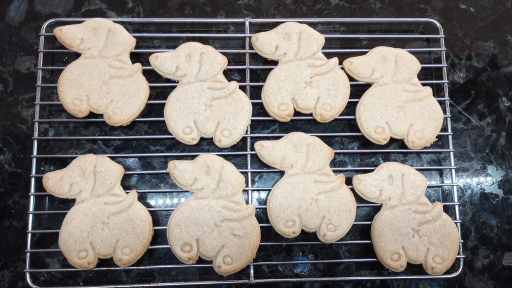 Dachshund Rearview Cookie Cutter