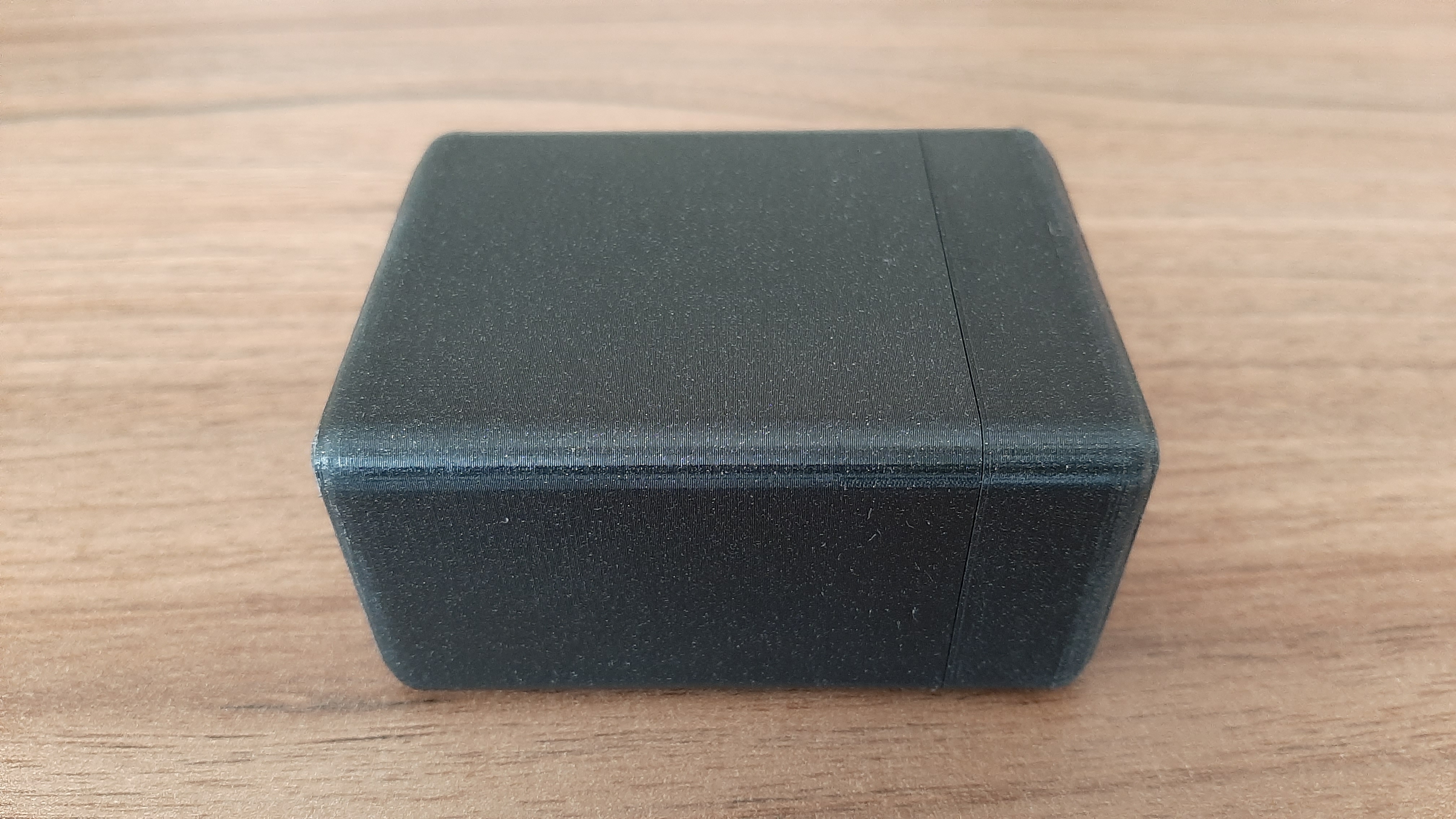 Miniatura 4 do modelo 3D Rounded box with lid