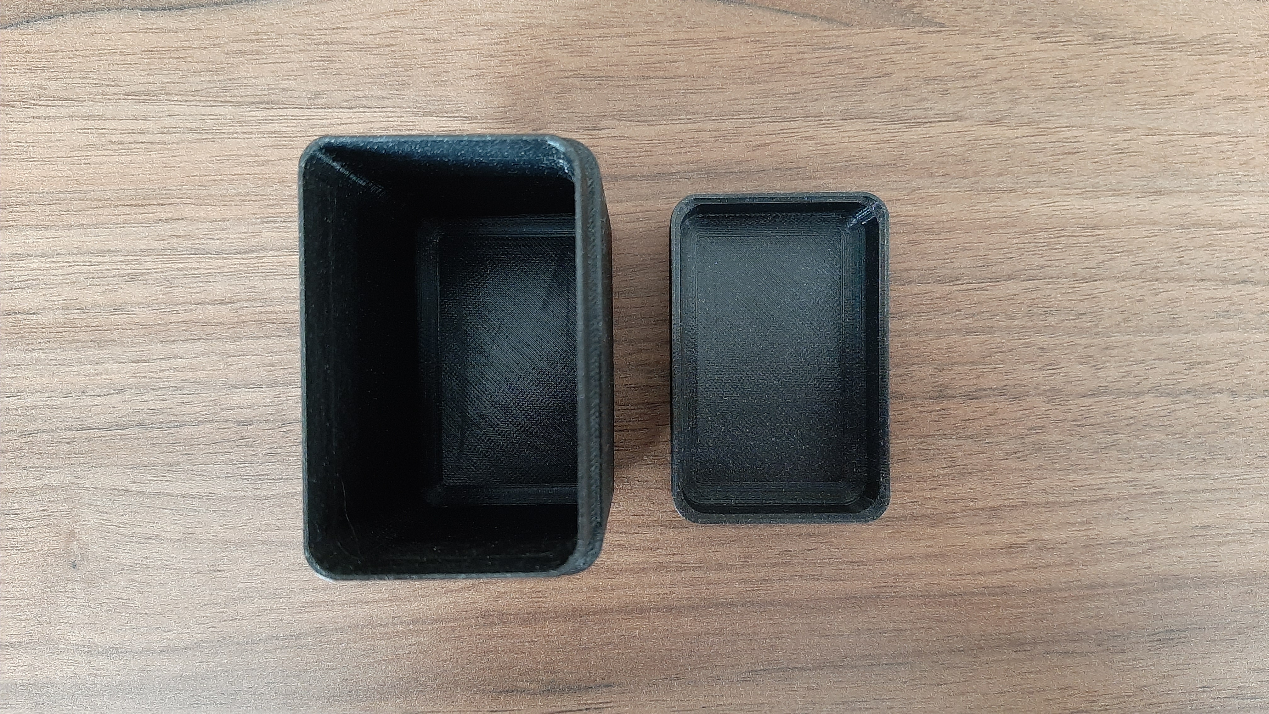 Miniatura 2 do modelo 3D Rounded box with lid