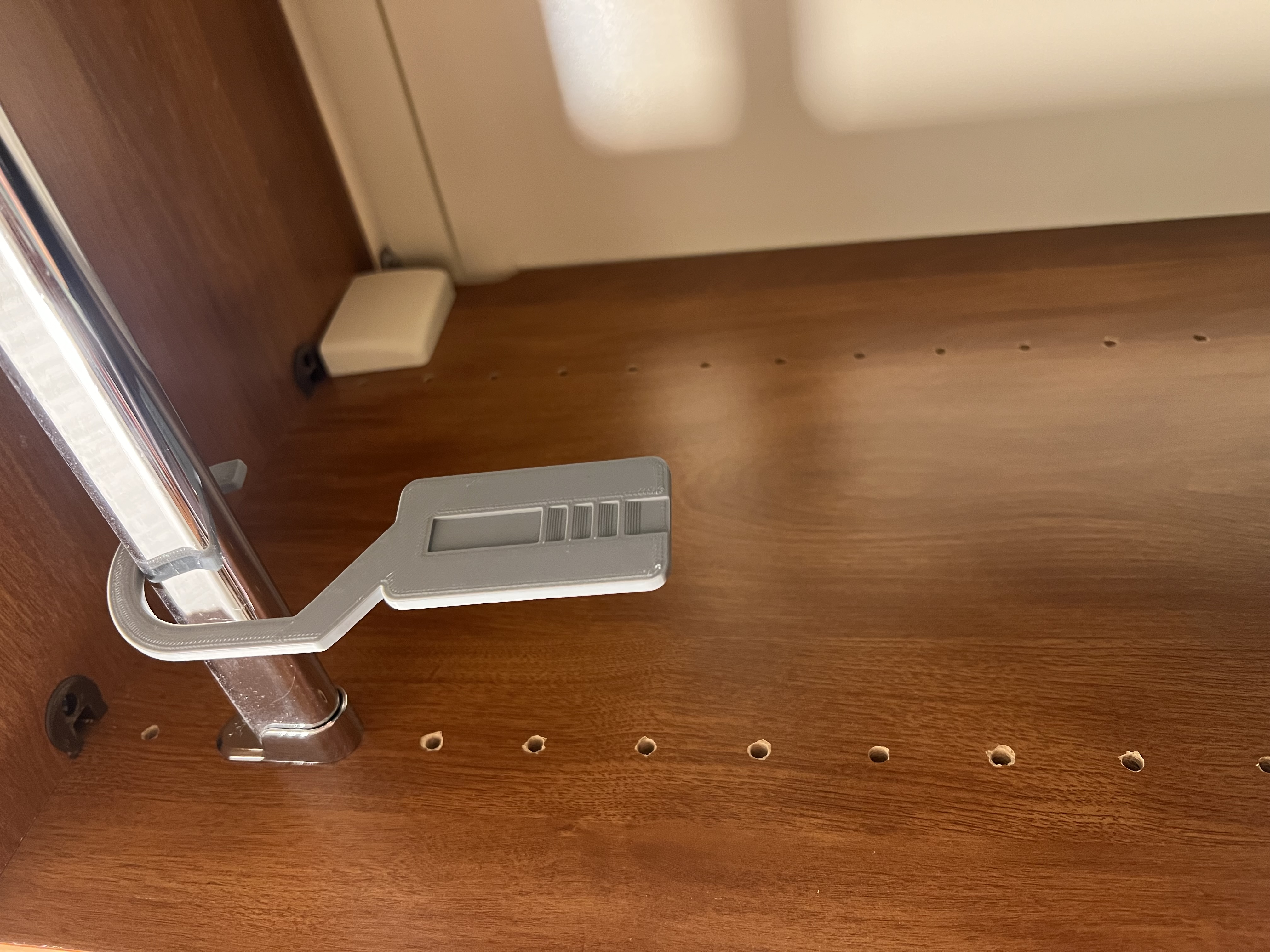 Ratchet Belt Hanger