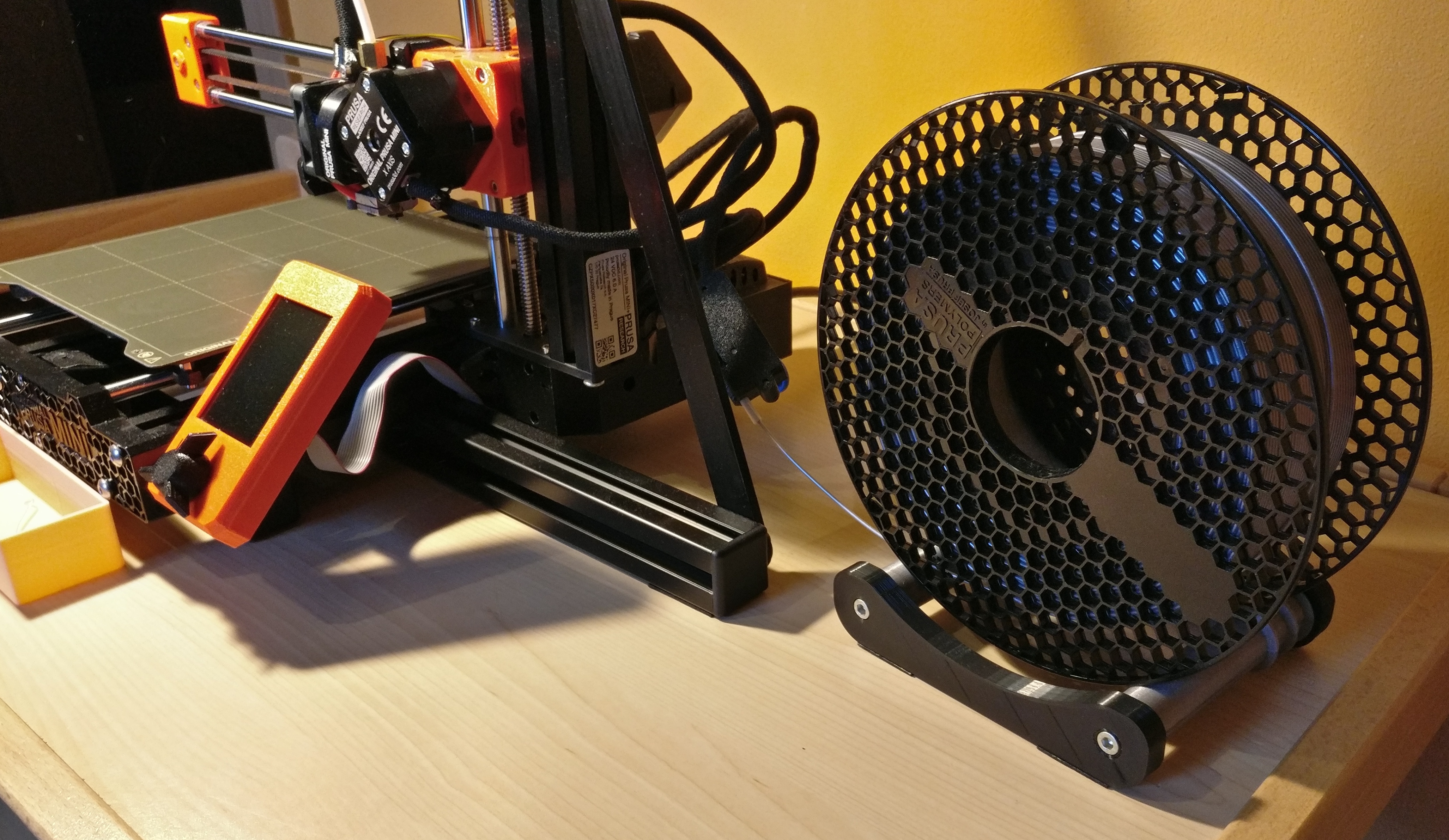 Filament dispenser for all roll widths - Filamentabroller für alle Rollenbreiten