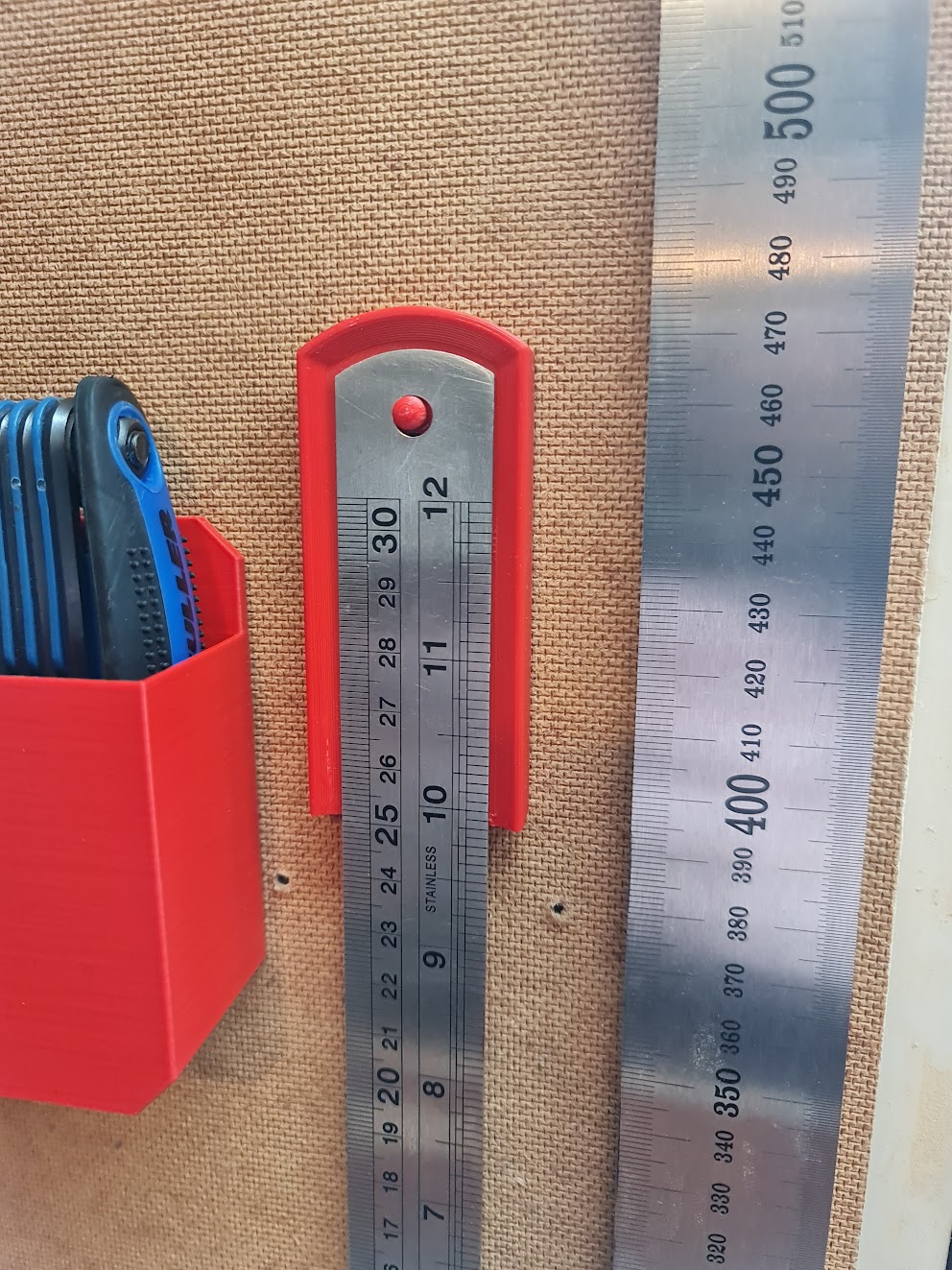 Ruler holder by Rockettree Download free STL model