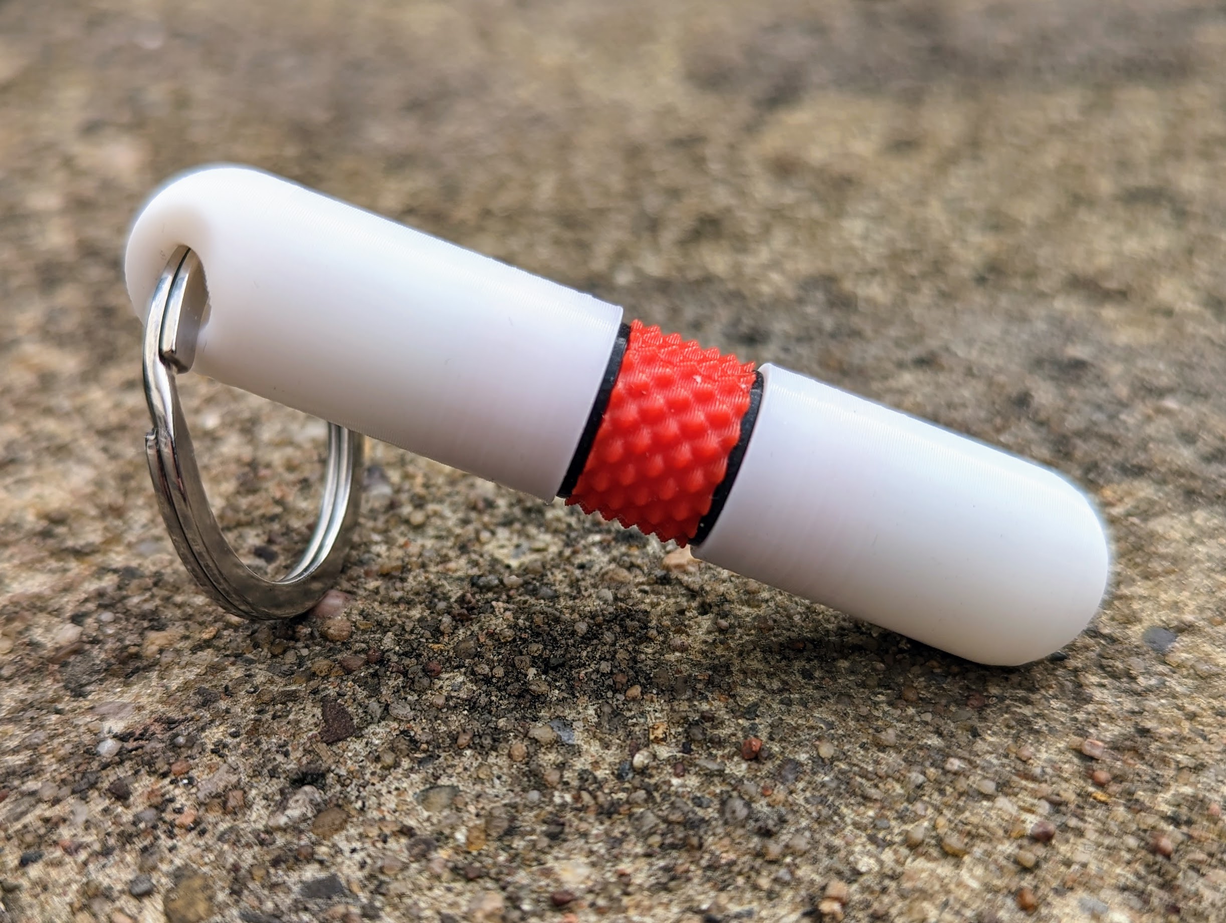 Miniatura 4 do modelo 3D Mini Double Bit Driver Keychain