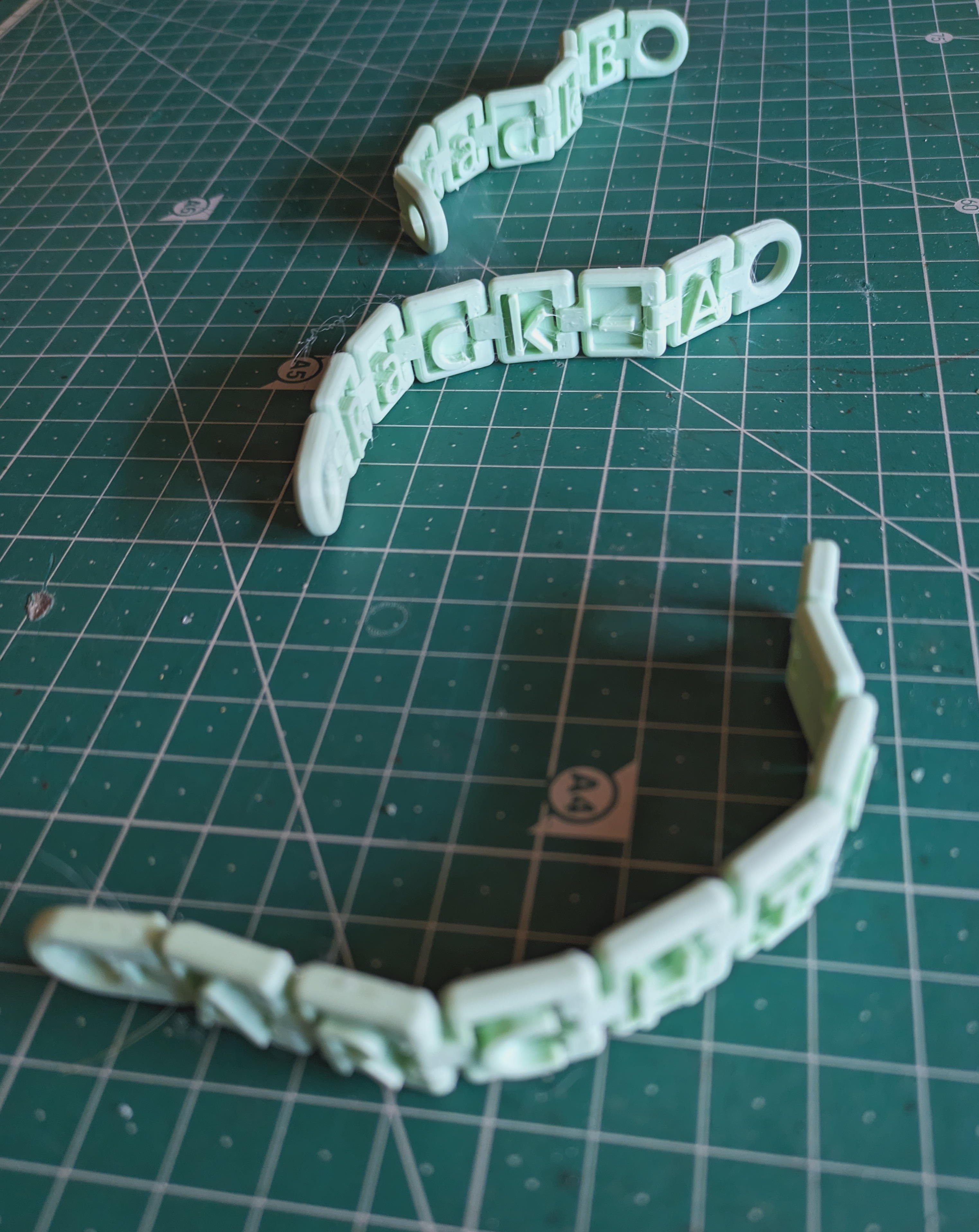 articulate modular keychan with freecad file / llavero articulado con